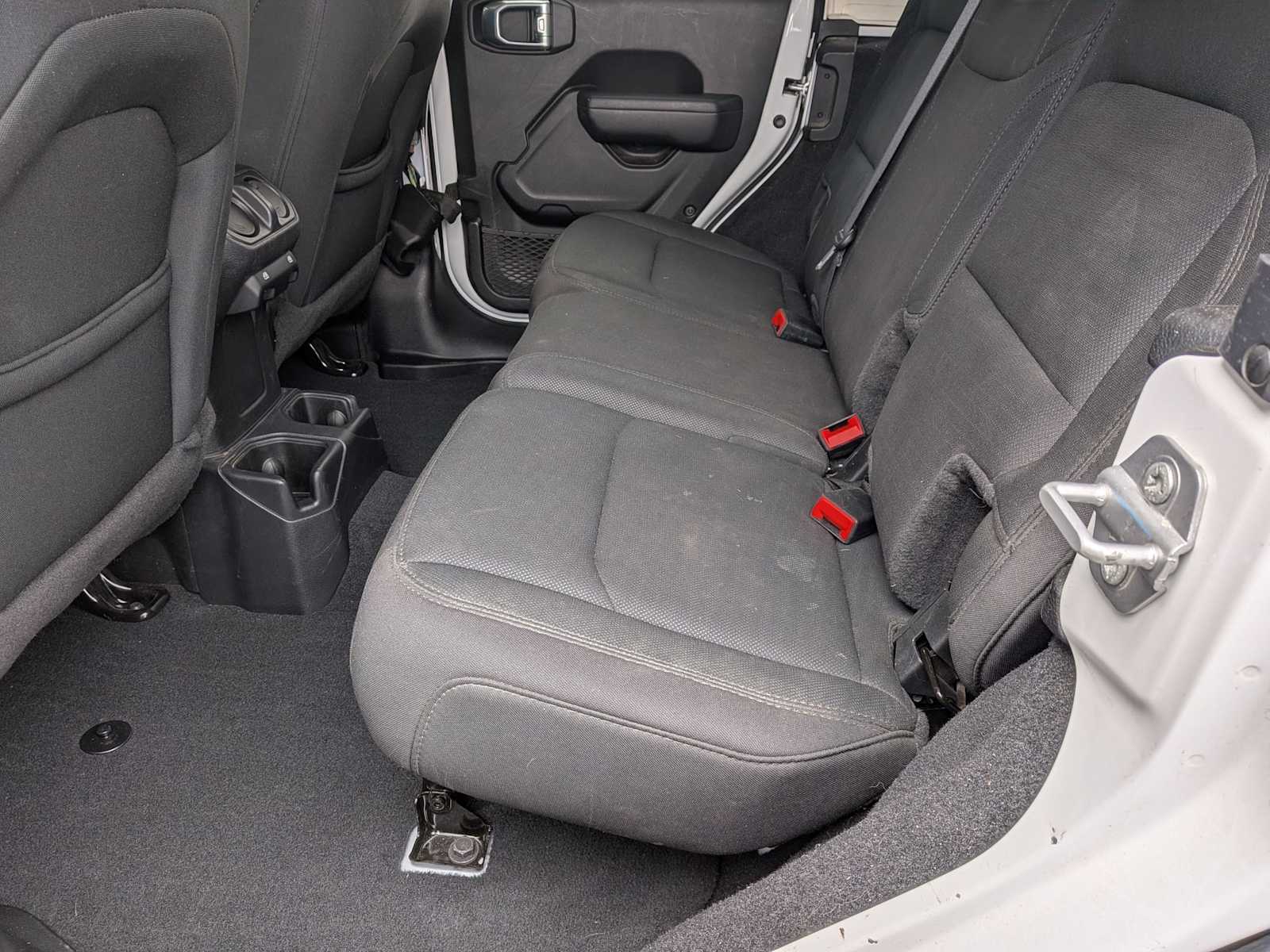 Thumbnail: 2022 Jeep Wrangler - 16