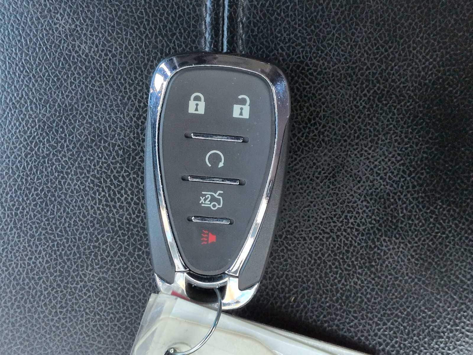 Thumbnail: 2016 Chevrolet Malibu - 31