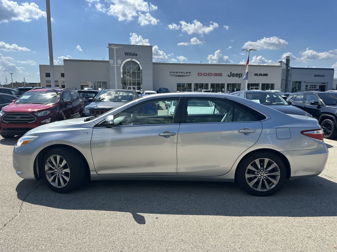 Thumbnail: 2016 Toyota Camry - 2