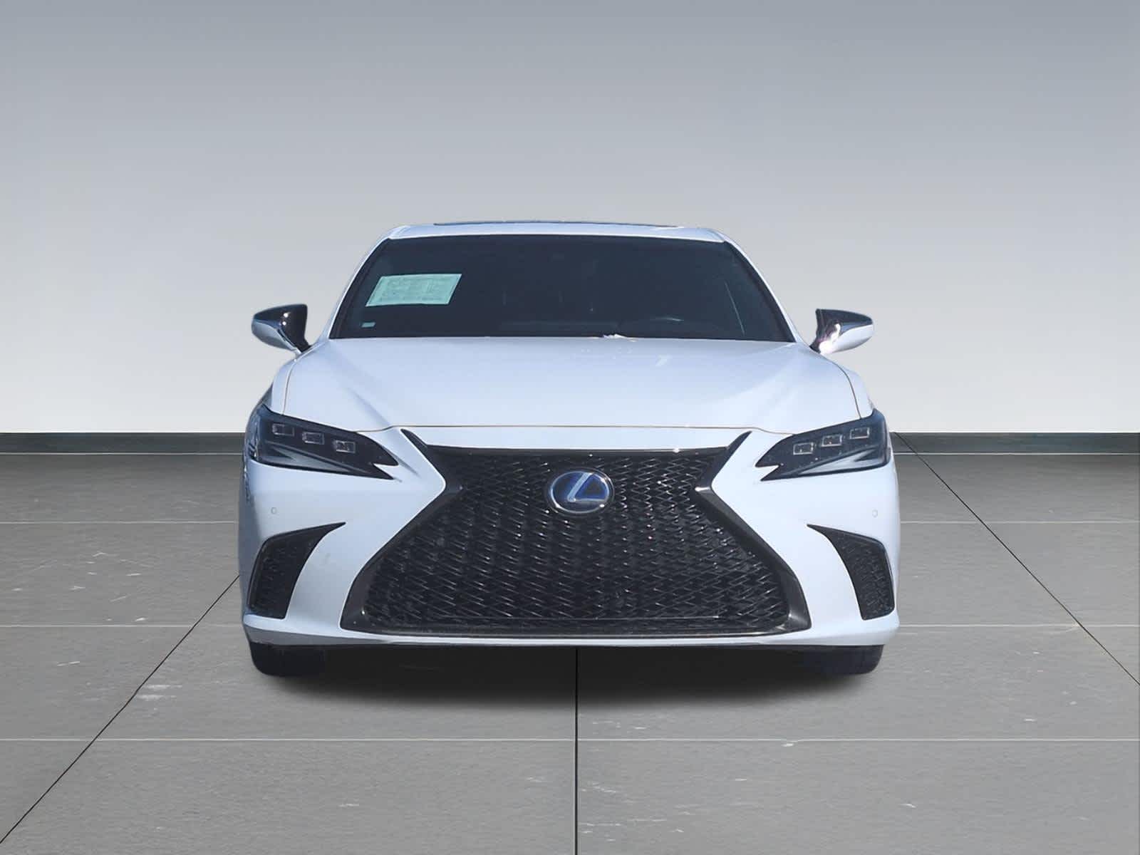 Thumbnail: 2022 Lexus ES - 9