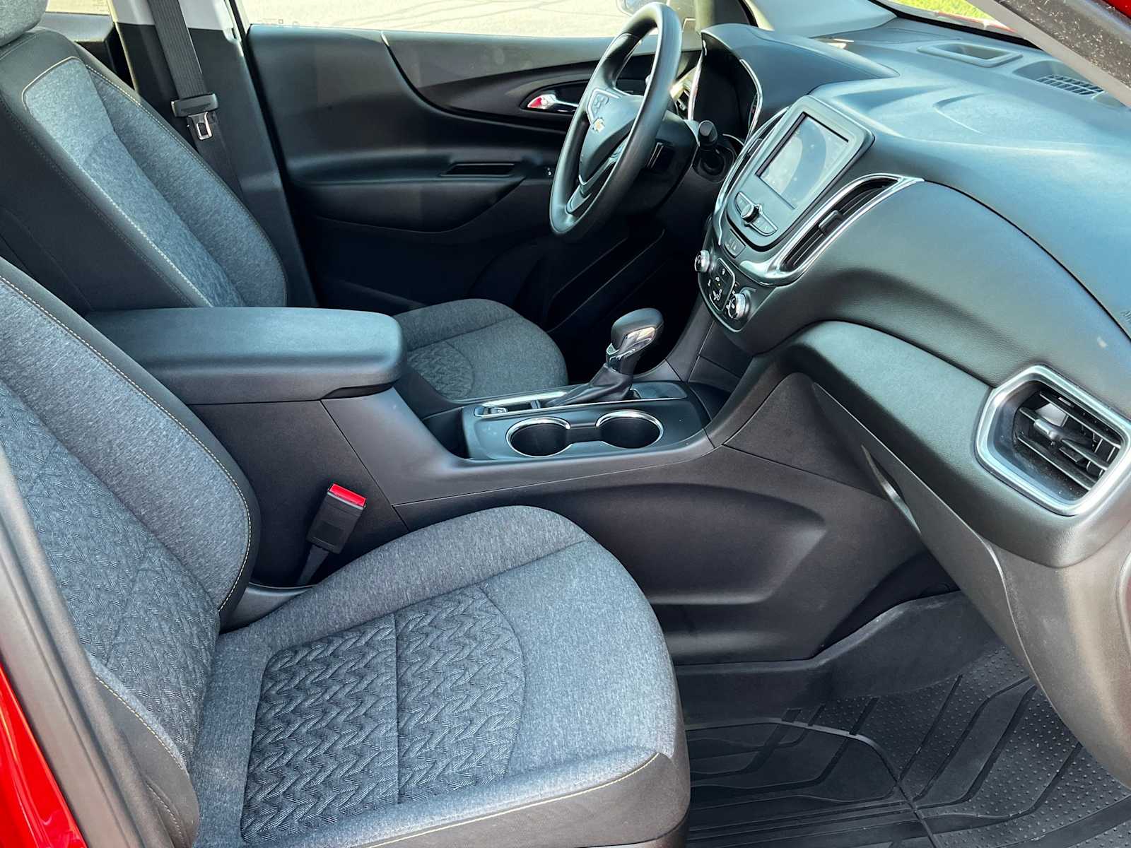 Thumbnail: 2023 Chevrolet Equinox - 20