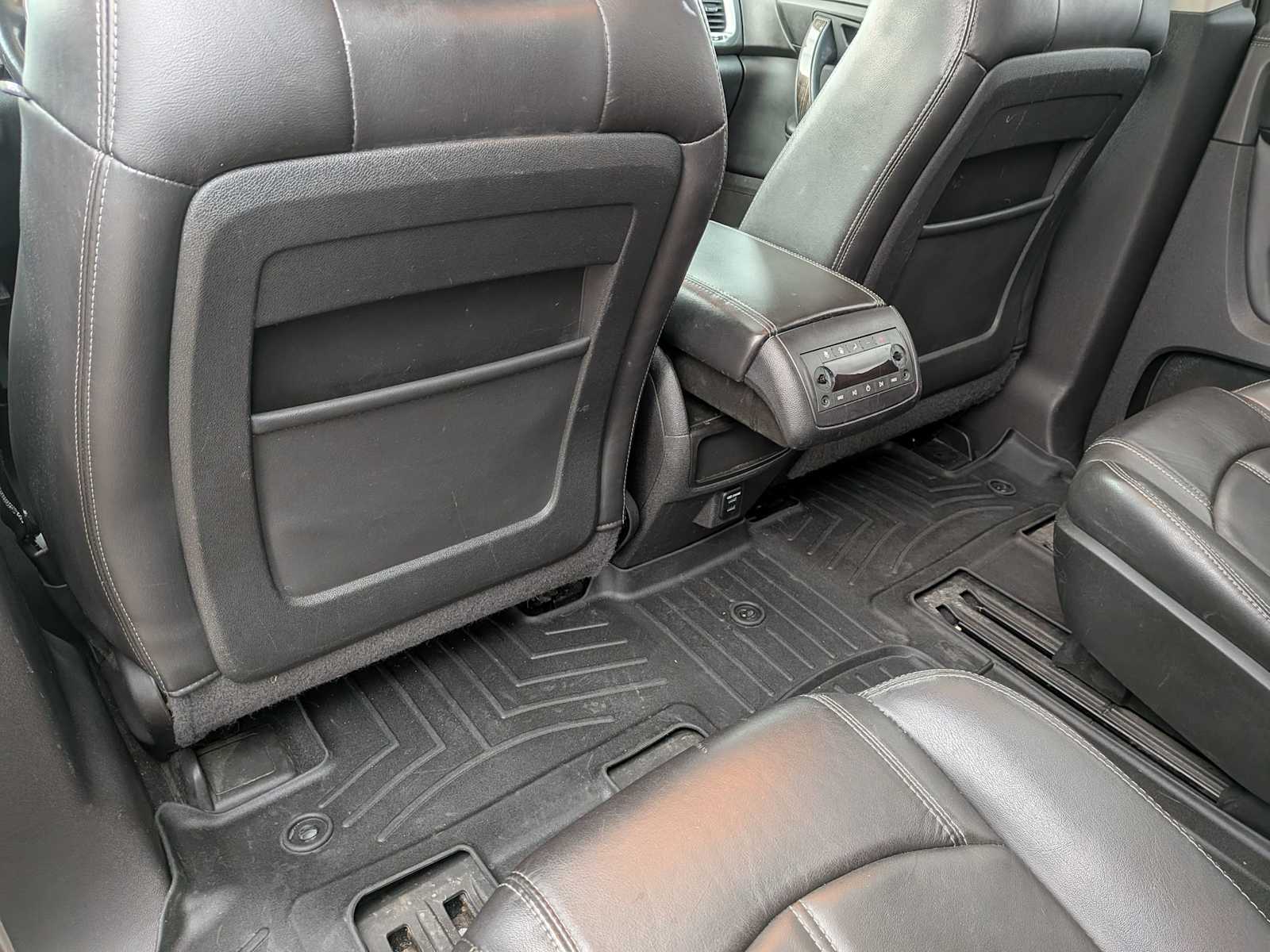 Thumbnail: 2014 GMC Acadia - 18