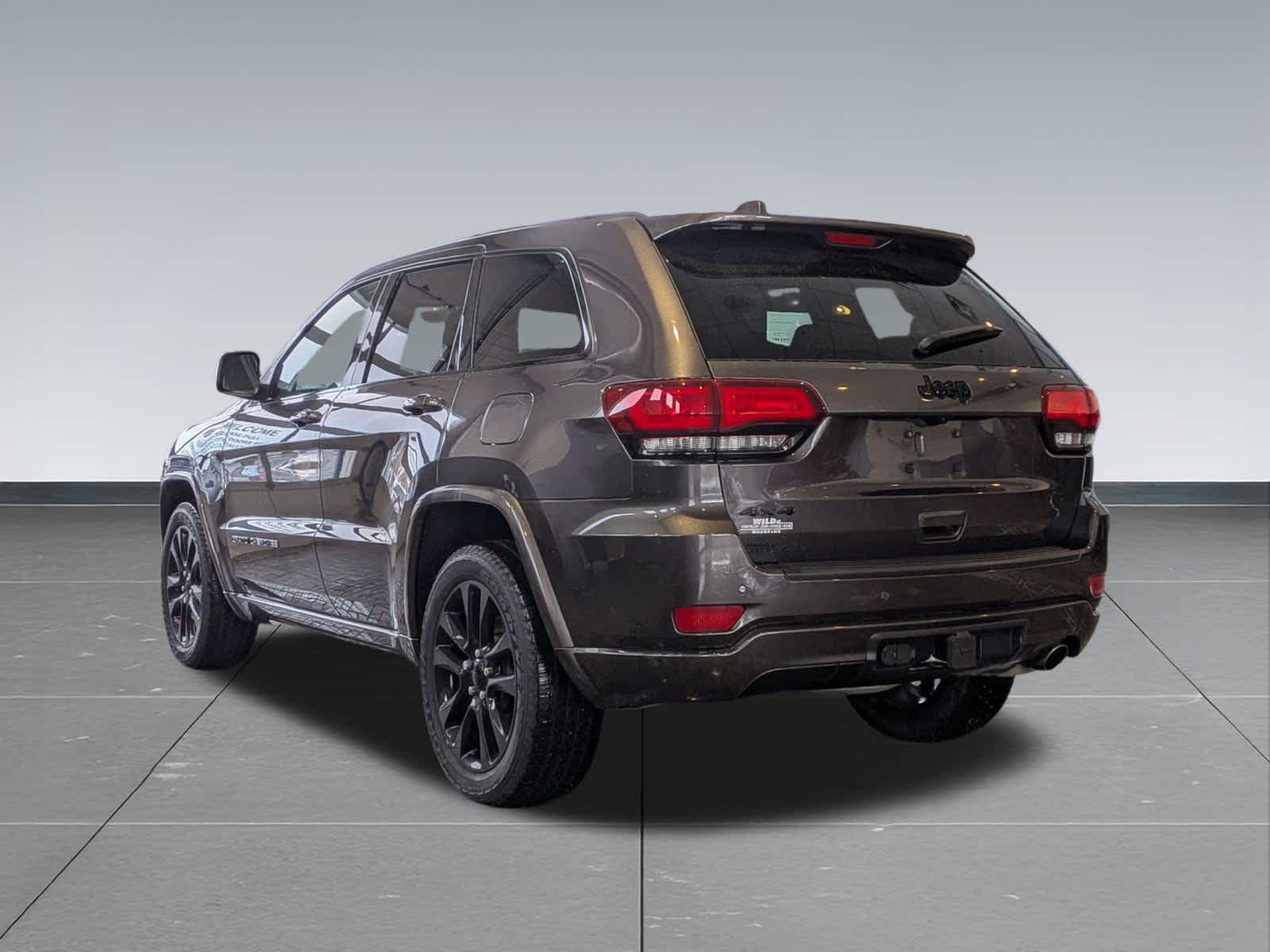 Thumbnail: 2021 Jeep Grand Cherokee - 4