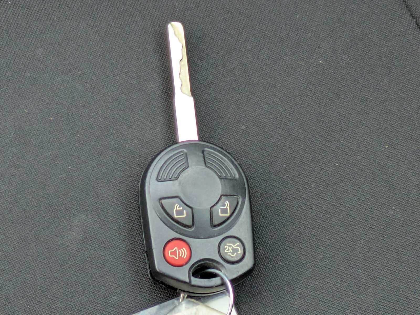 Thumbnail: 2015 Ford Focus - 30