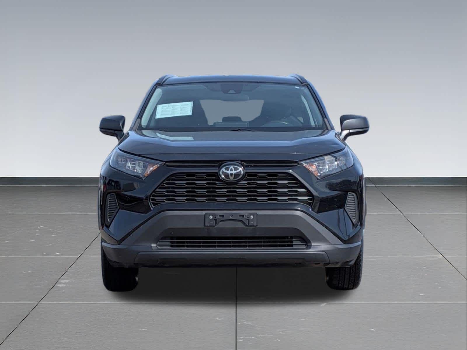 Thumbnail: 2019 Toyota RAV4 - 8
