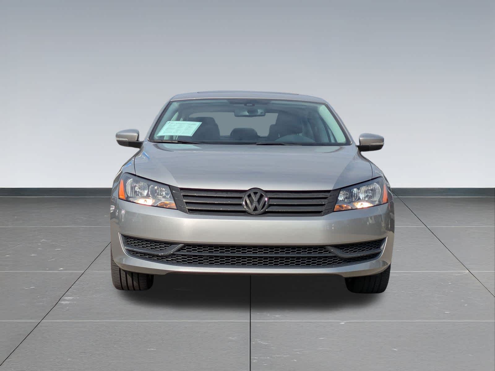 Thumbnail: 2014 Volkswagen Passat - 9