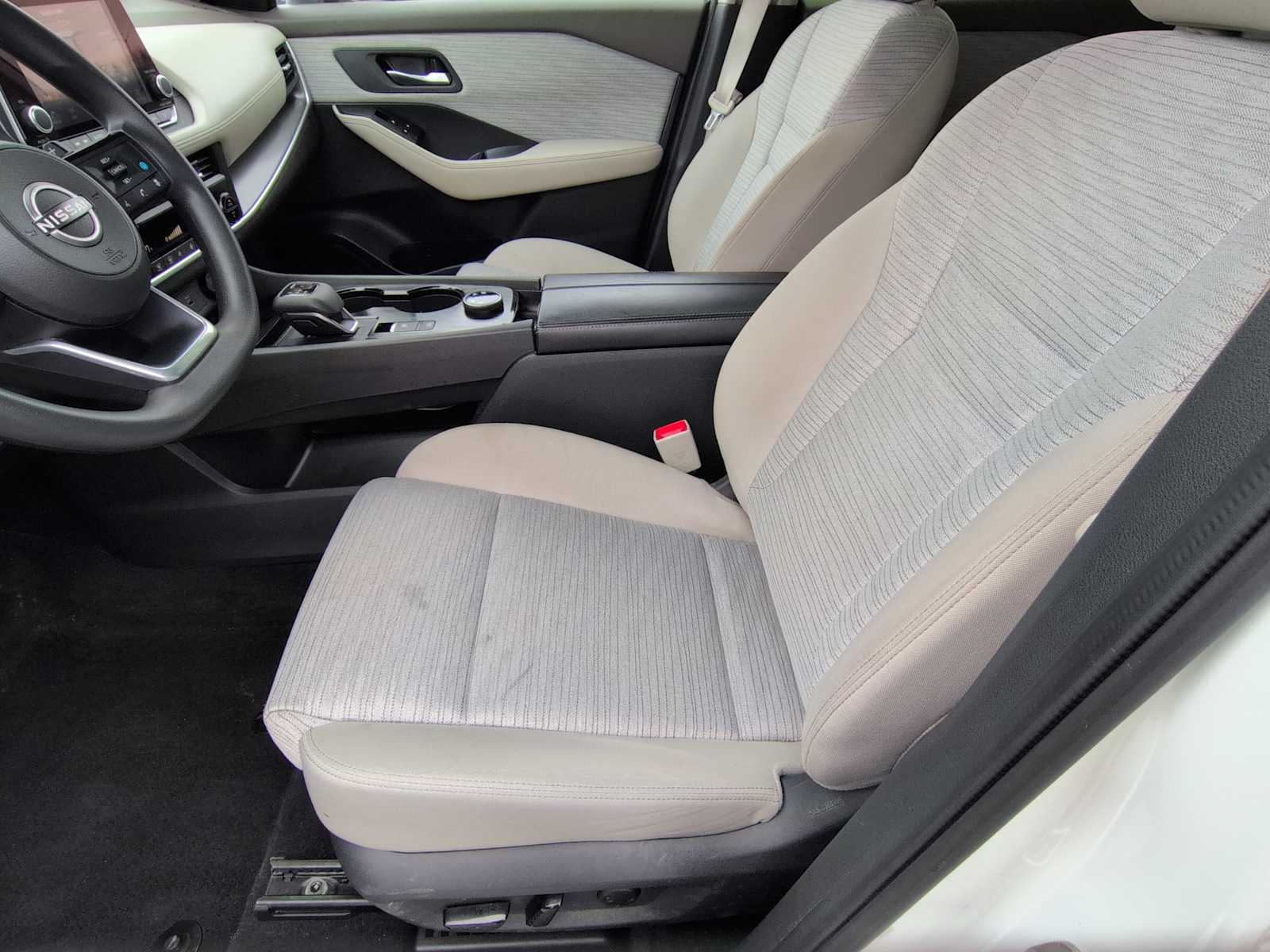 Thumbnail: 2023 Nissan Rogue - 15