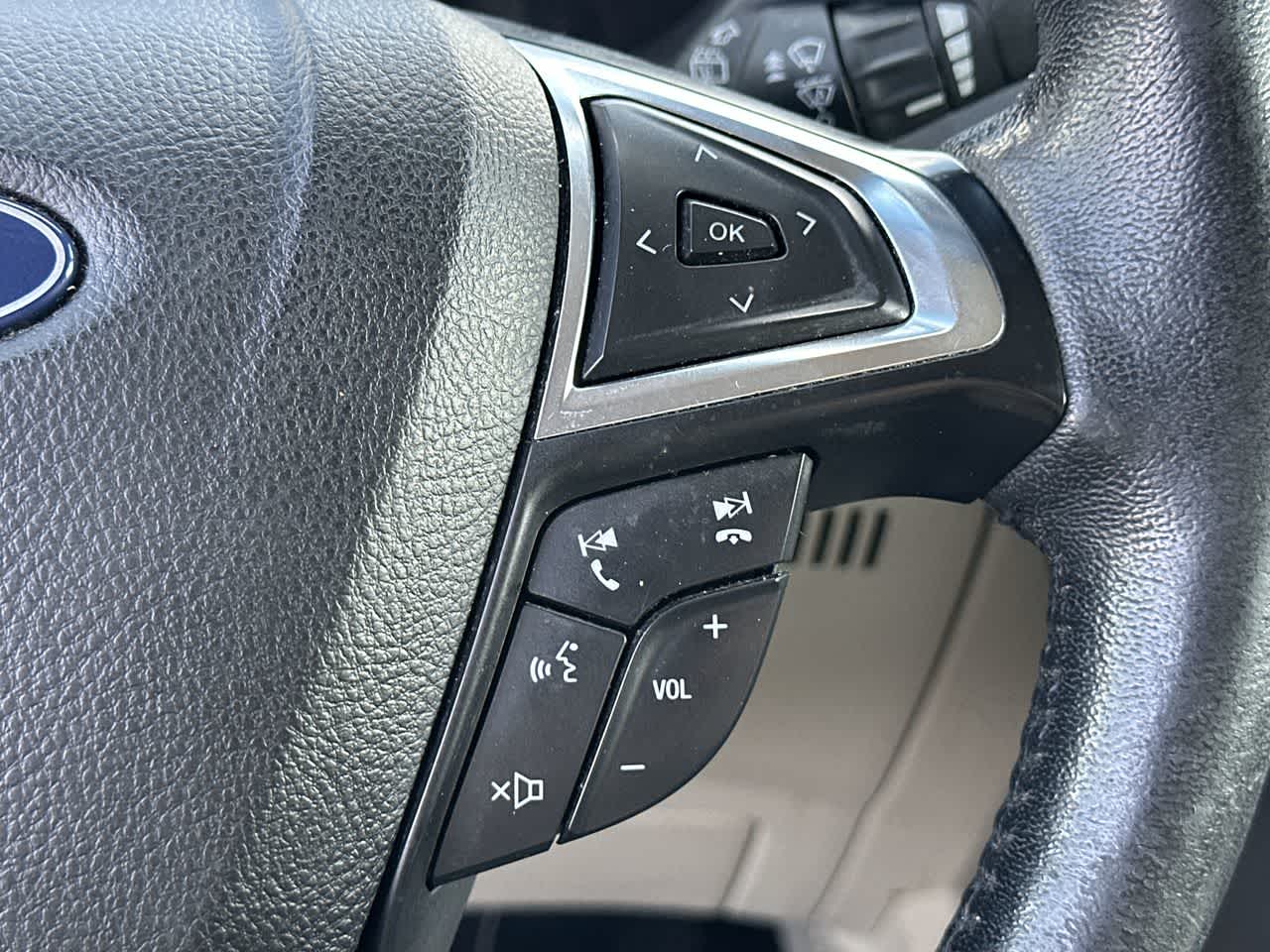 Thumbnail: 2021 Ford Edge - 20