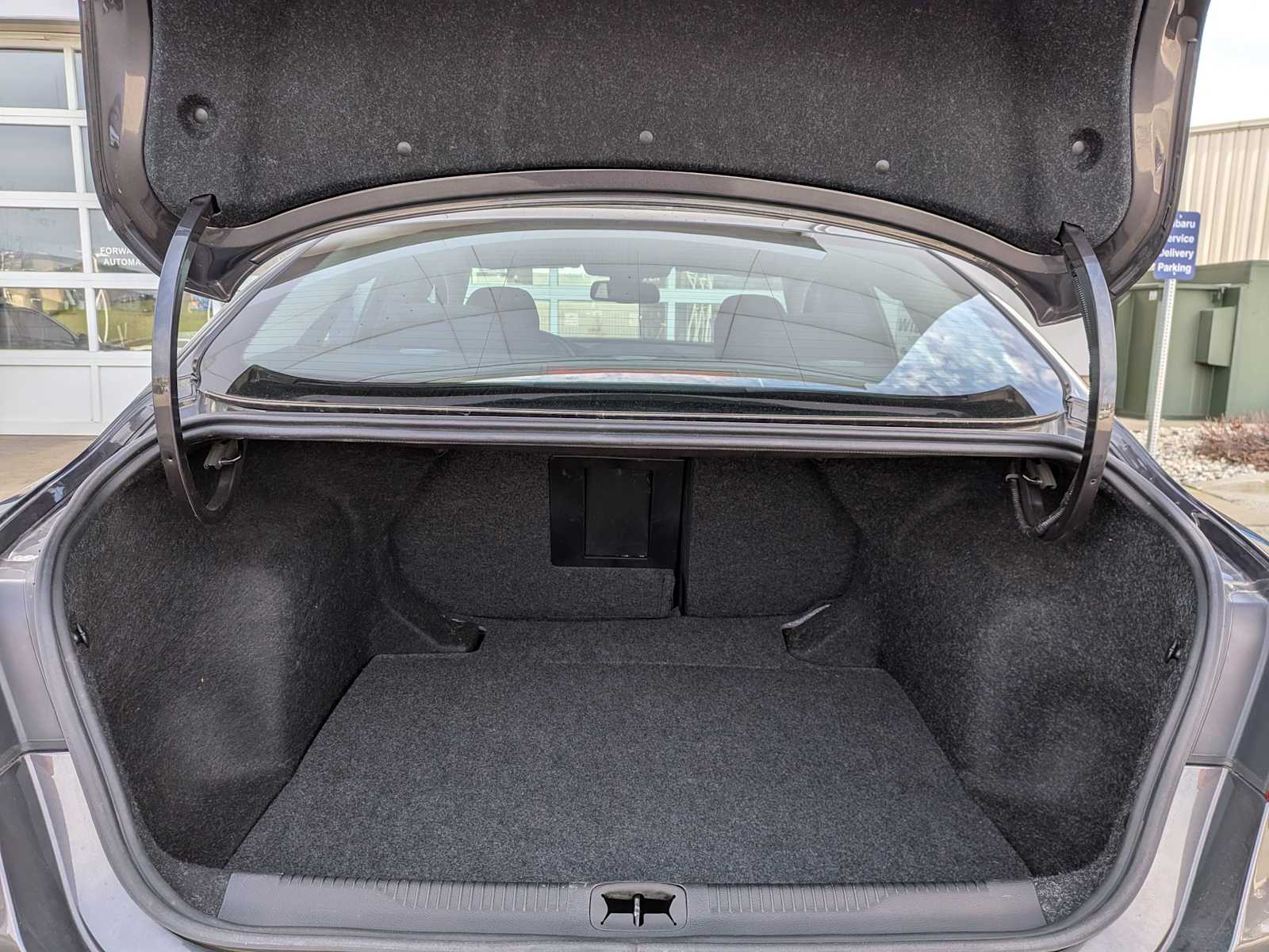 Thumbnail: 2016 Chrysler 200 - 30