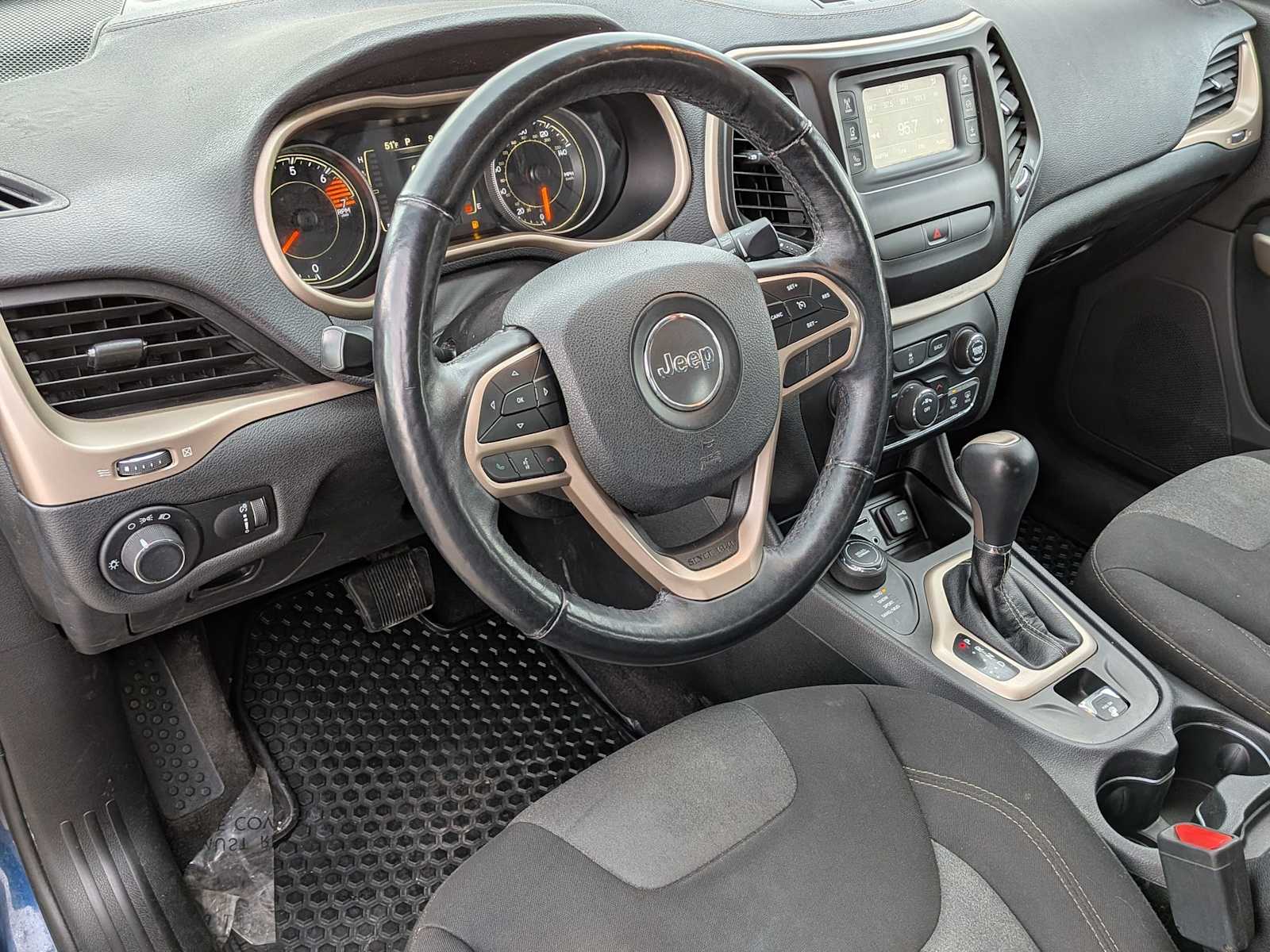 Thumbnail: 2018 Jeep Cherokee - 2