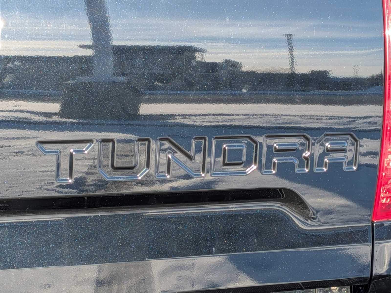 Thumbnail: 2014 Toyota Tundra - 10
