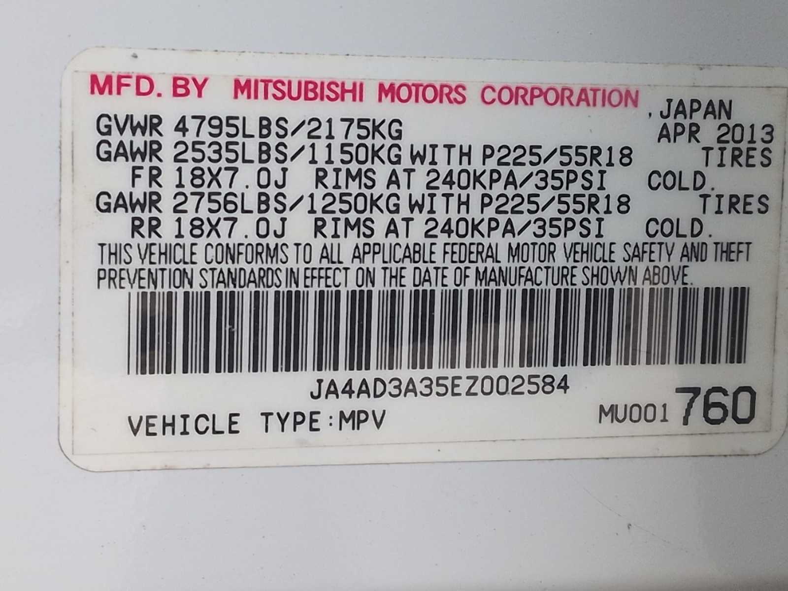 Thumbnail: 2014 Mitsubishi Outlander - 34