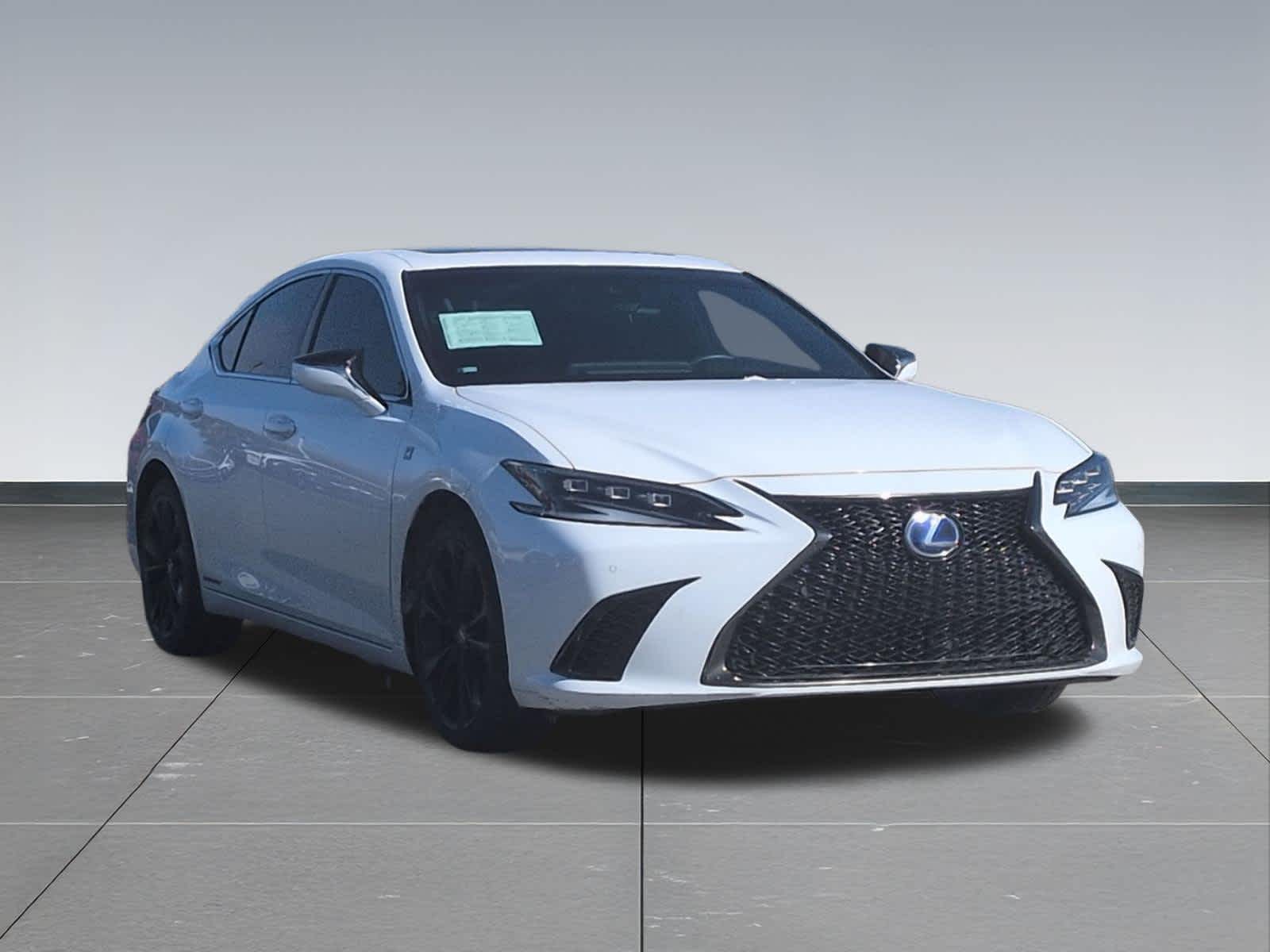 Thumbnail: 2022 Lexus ES - 8
