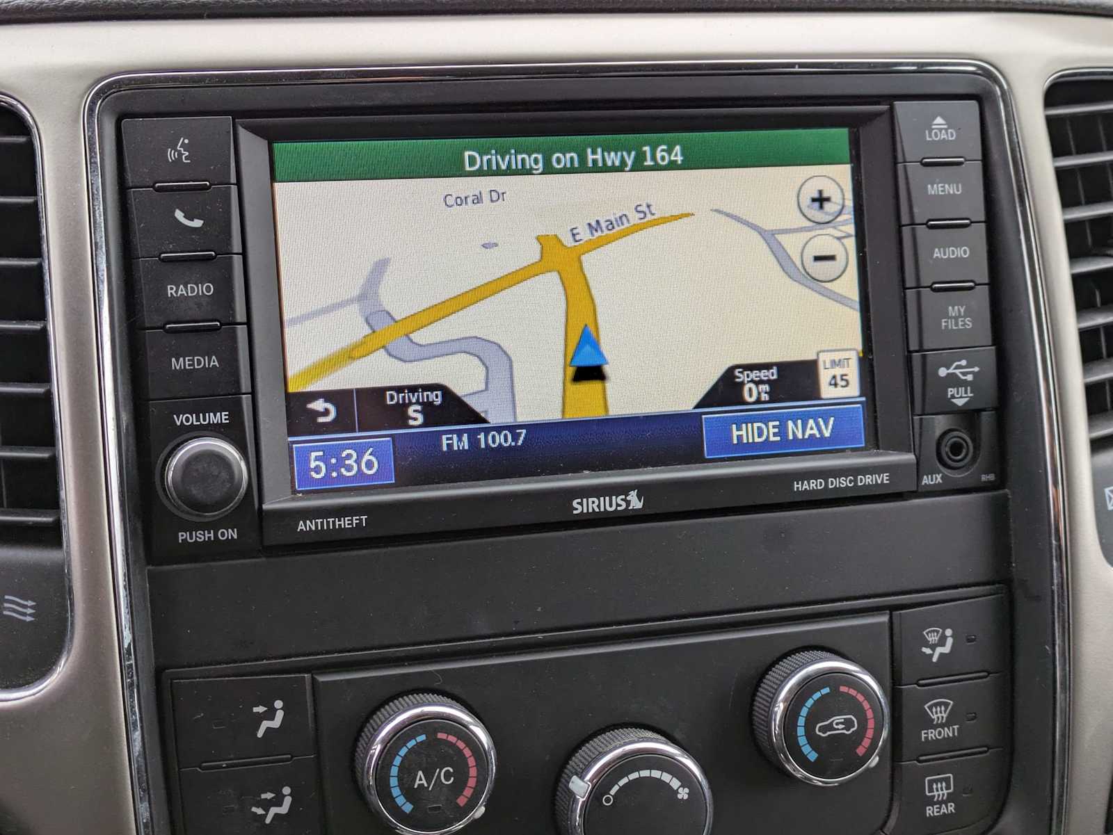 Thumbnail: 2012 Jeep Grand Cherokee - 28