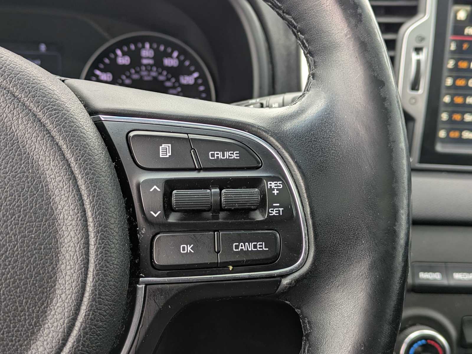 Thumbnail: 2017 Kia Sportage - 26