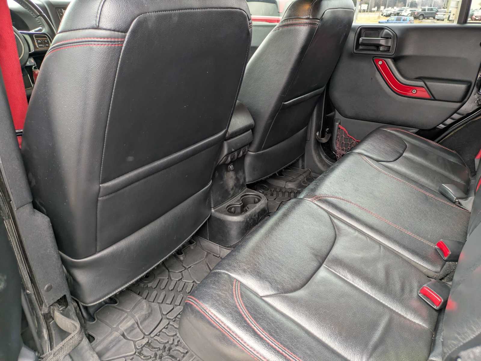 Thumbnail: 2017 Jeep Wrangler - 17