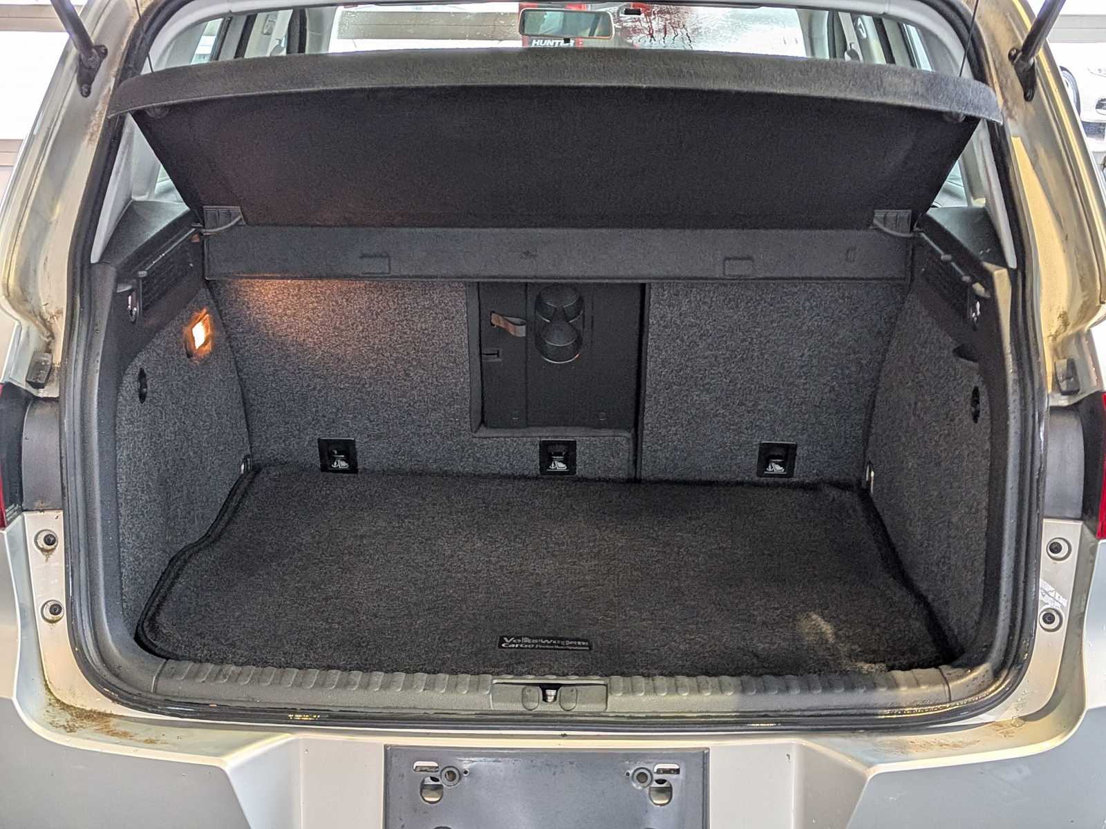 Thumbnail: 2014 Volkswagen Tiguan - 29