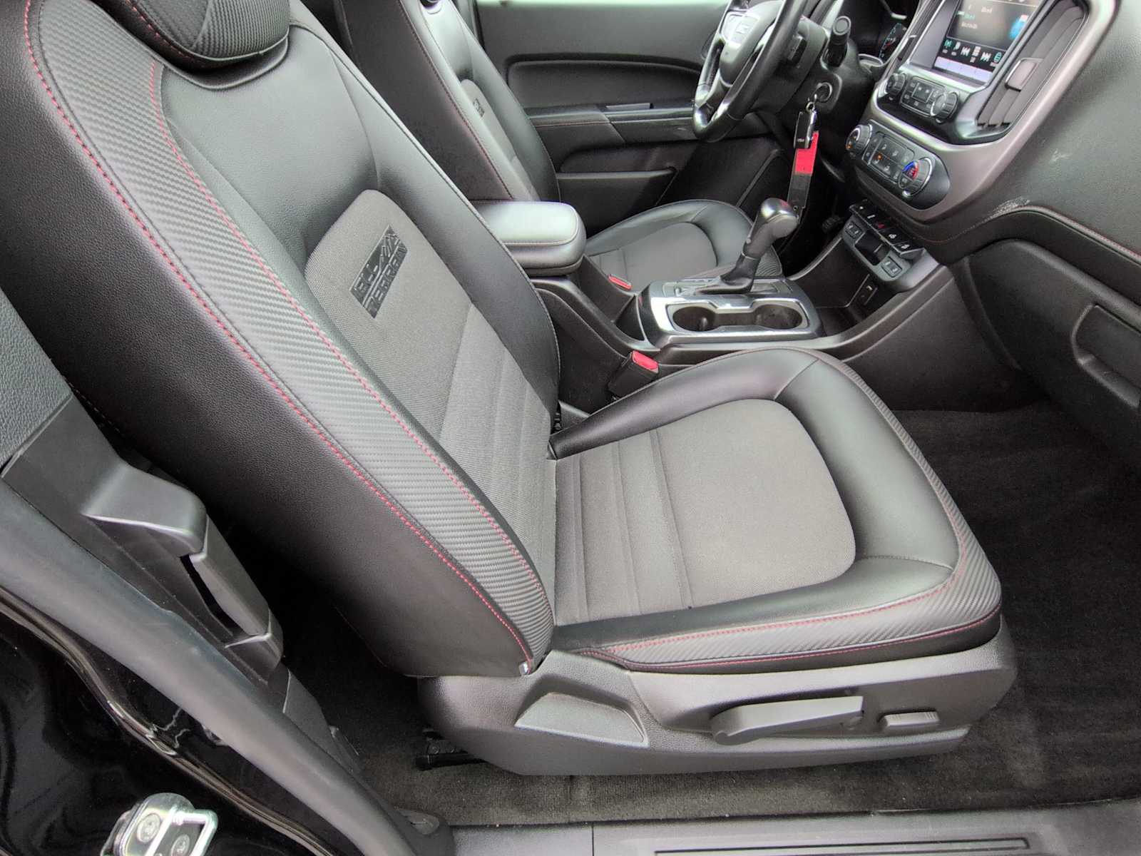 Thumbnail: 2018 GMC Canyon - 19