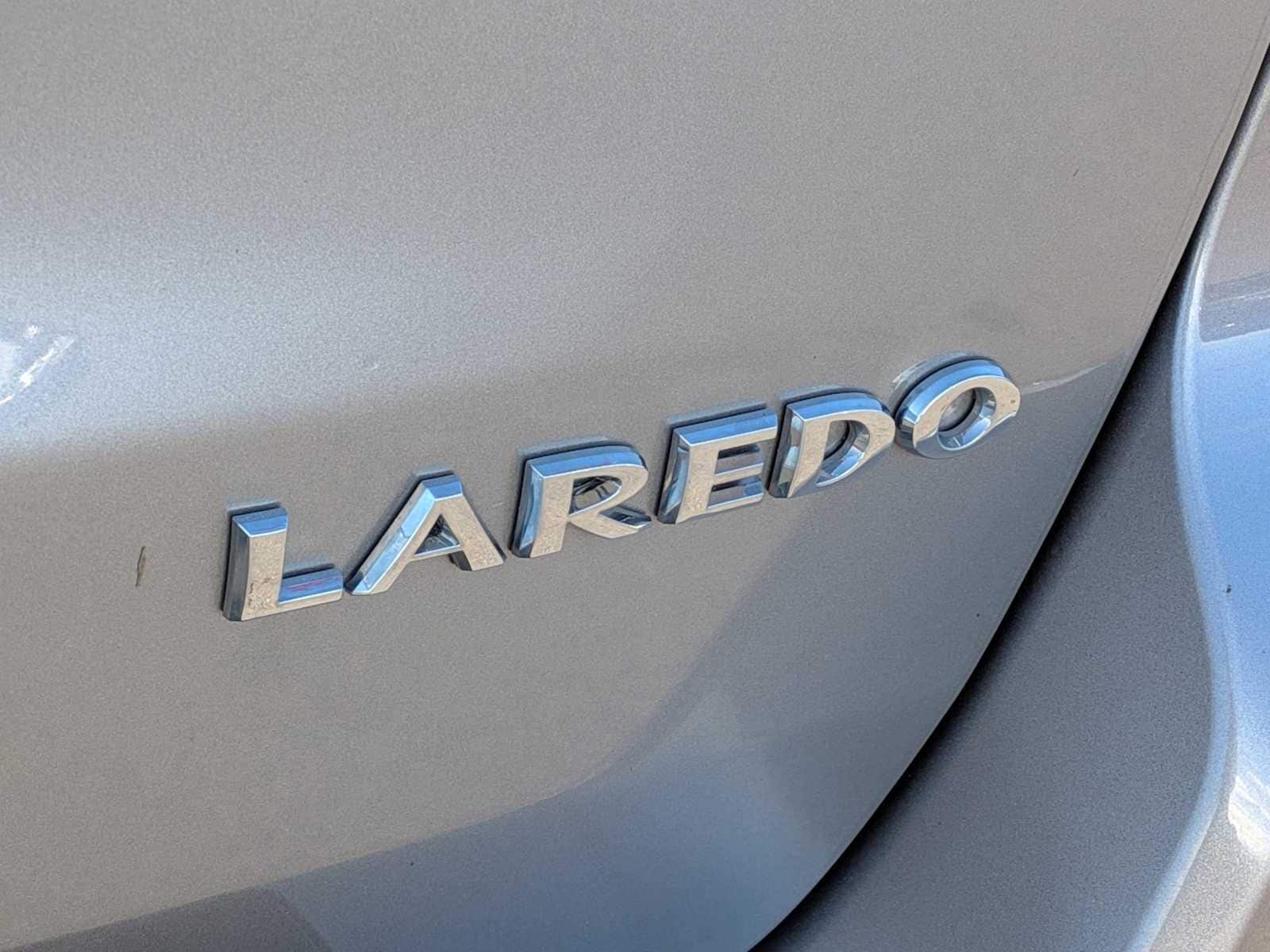 Thumbnail: 2017 Jeep Grand Cherokee - 12