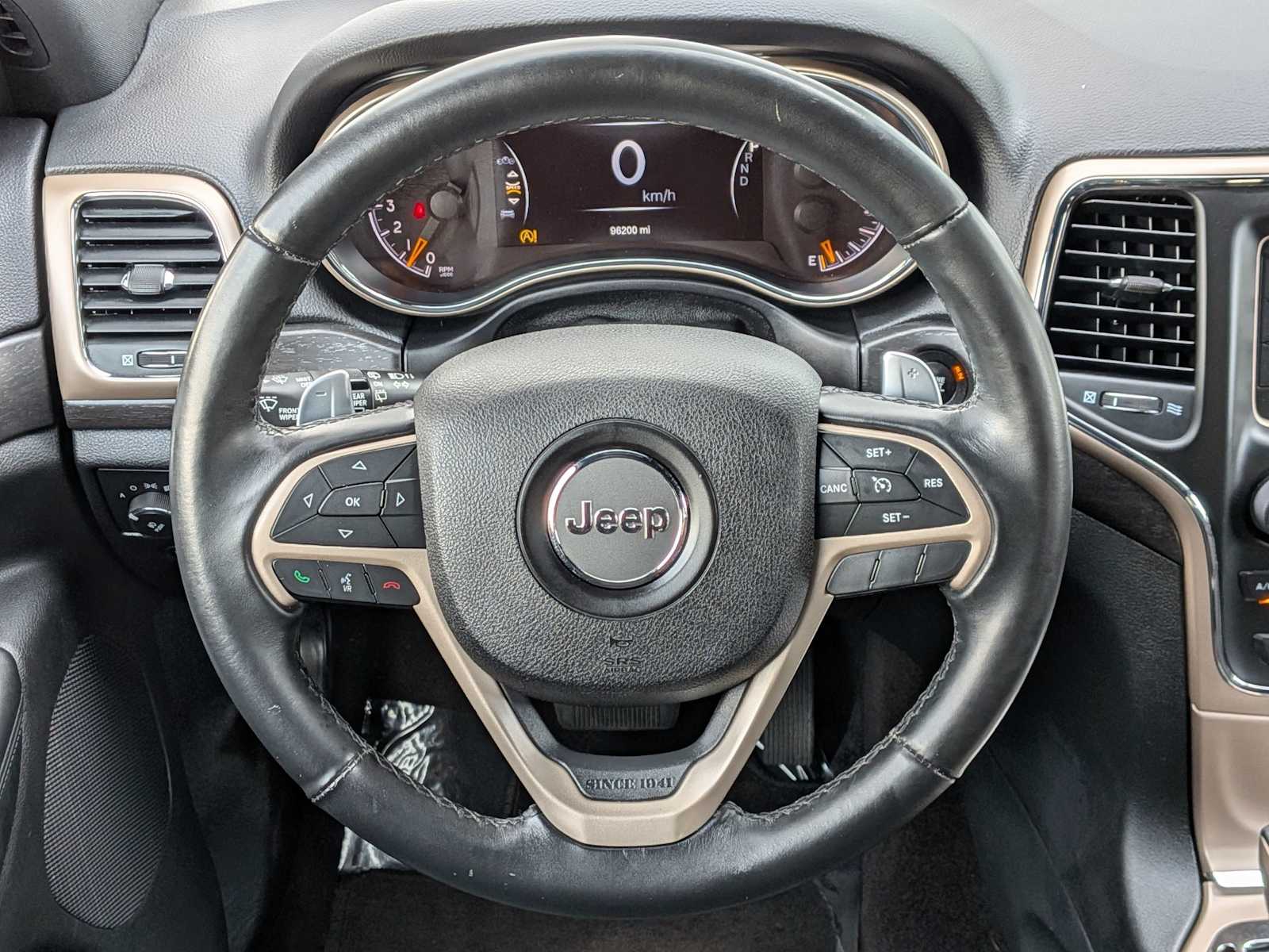 Thumbnail: 2016 Jeep Grand Cherokee - 21