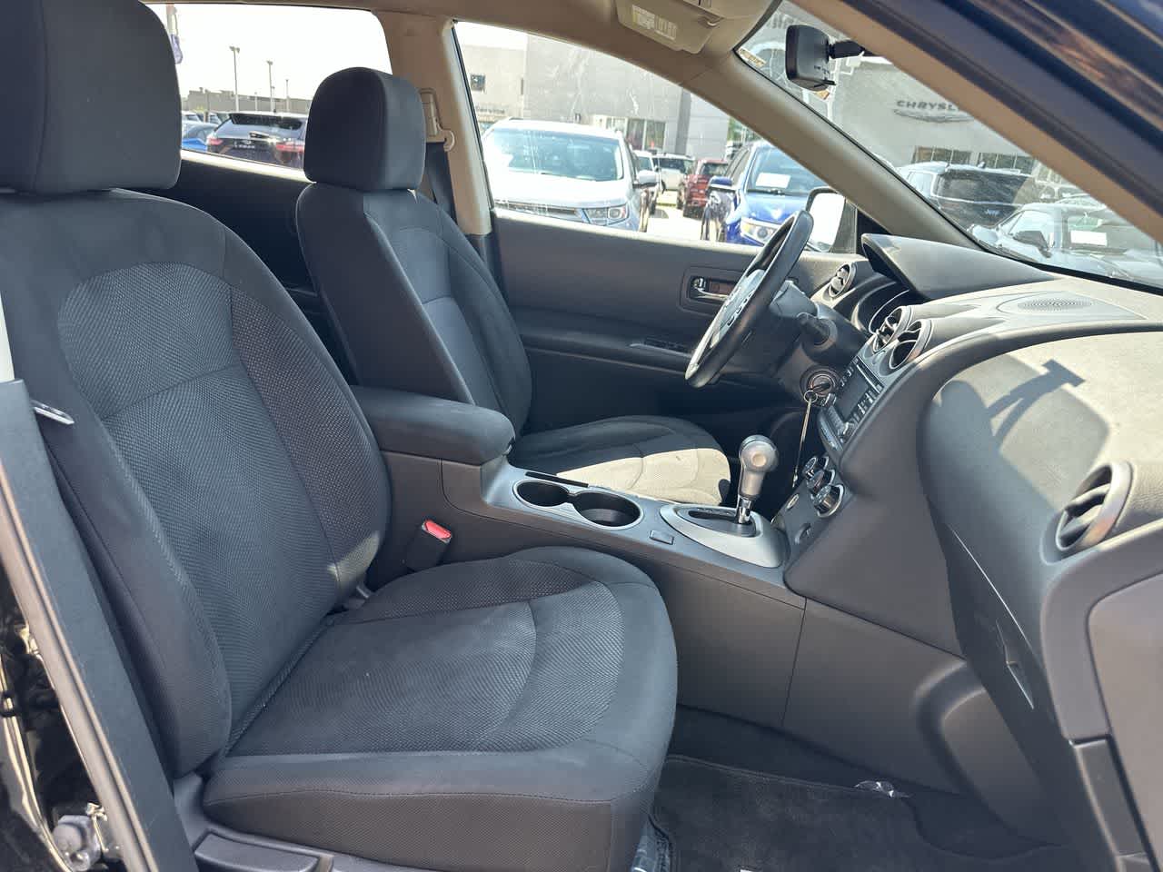 Thumbnail: 2013 Nissan Rogue - 14