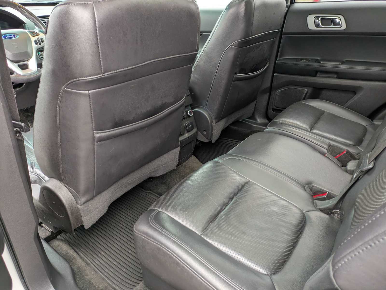 Thumbnail: 2014 Ford Explorer - 17