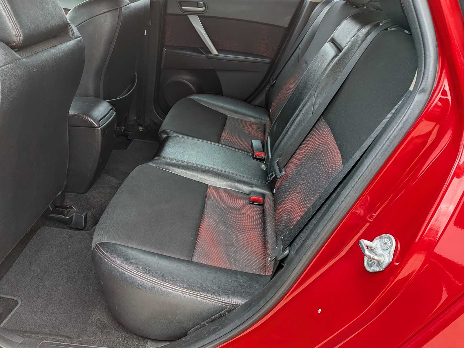 Thumbnail: 2012 Mazda Mazda3 - 17