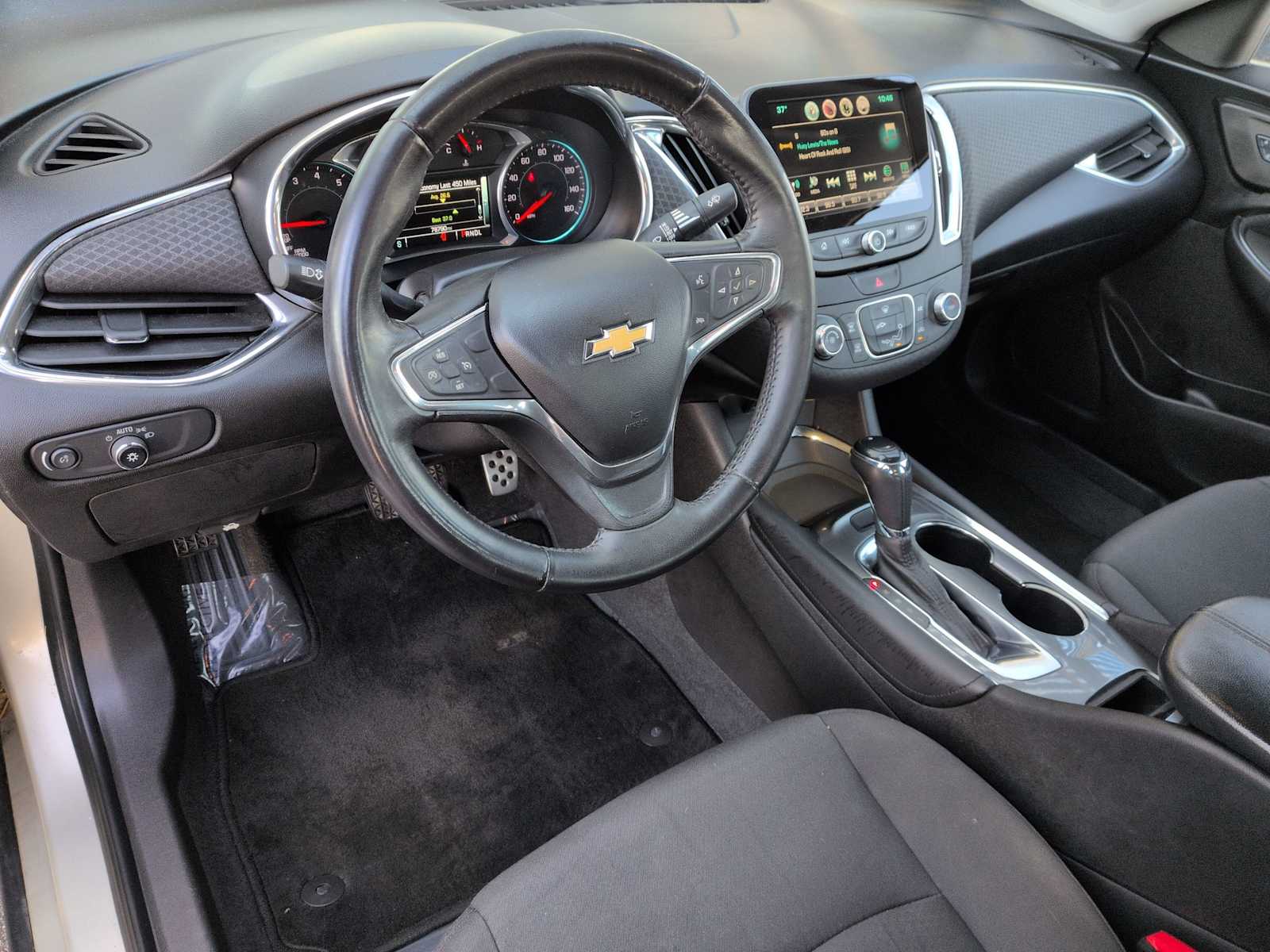 Thumbnail: 2016 Chevrolet Malibu - 2