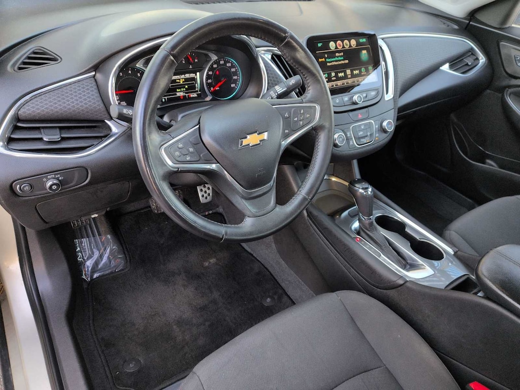 Used 2016 Chevrolet Malibu LT w/1LT Sedan