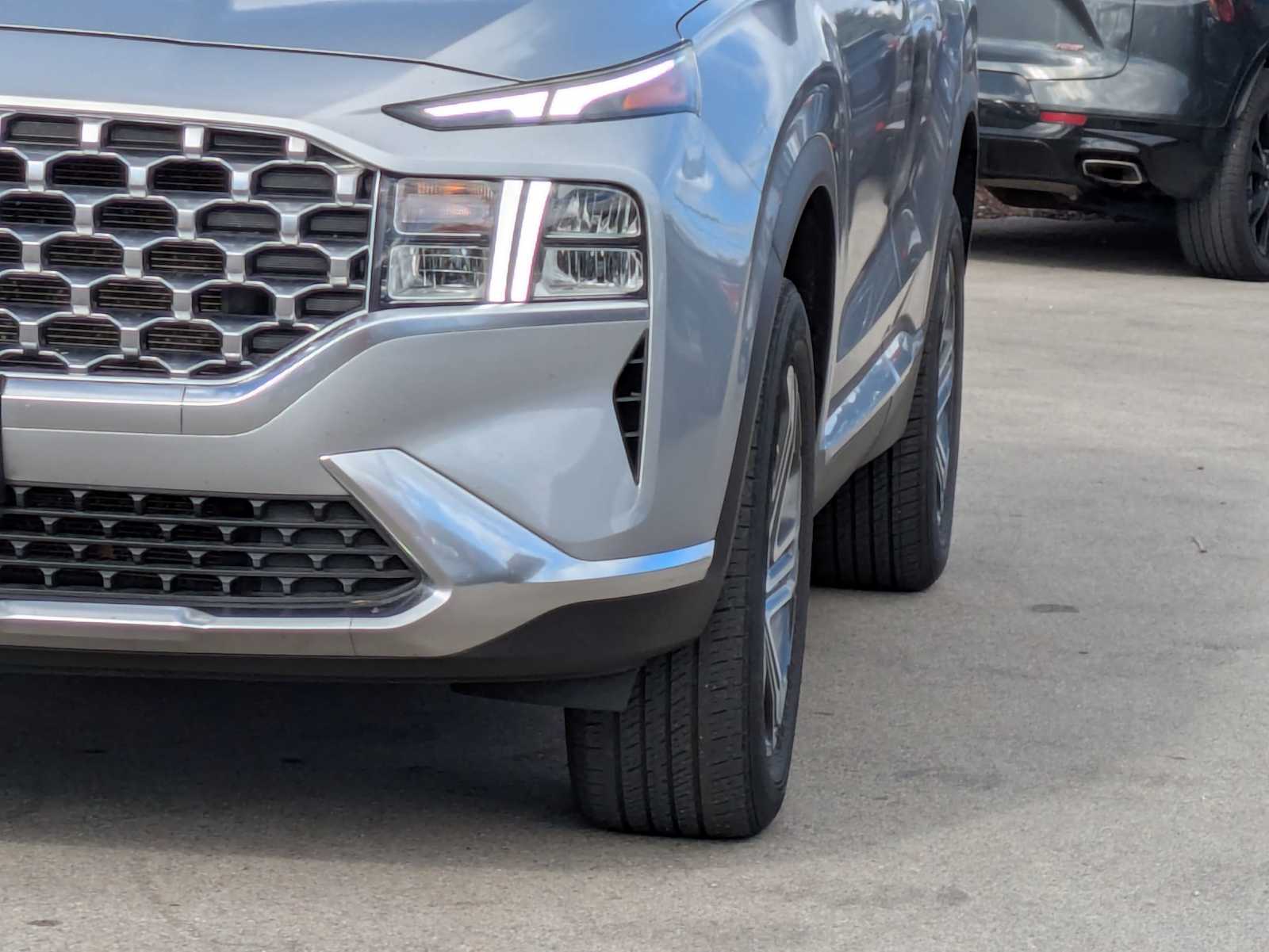Thumbnail: 2022 Hyundai Santa Fe - 10