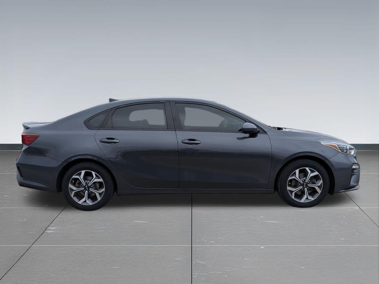 Thumbnail: 2020 Kia Forte - 6