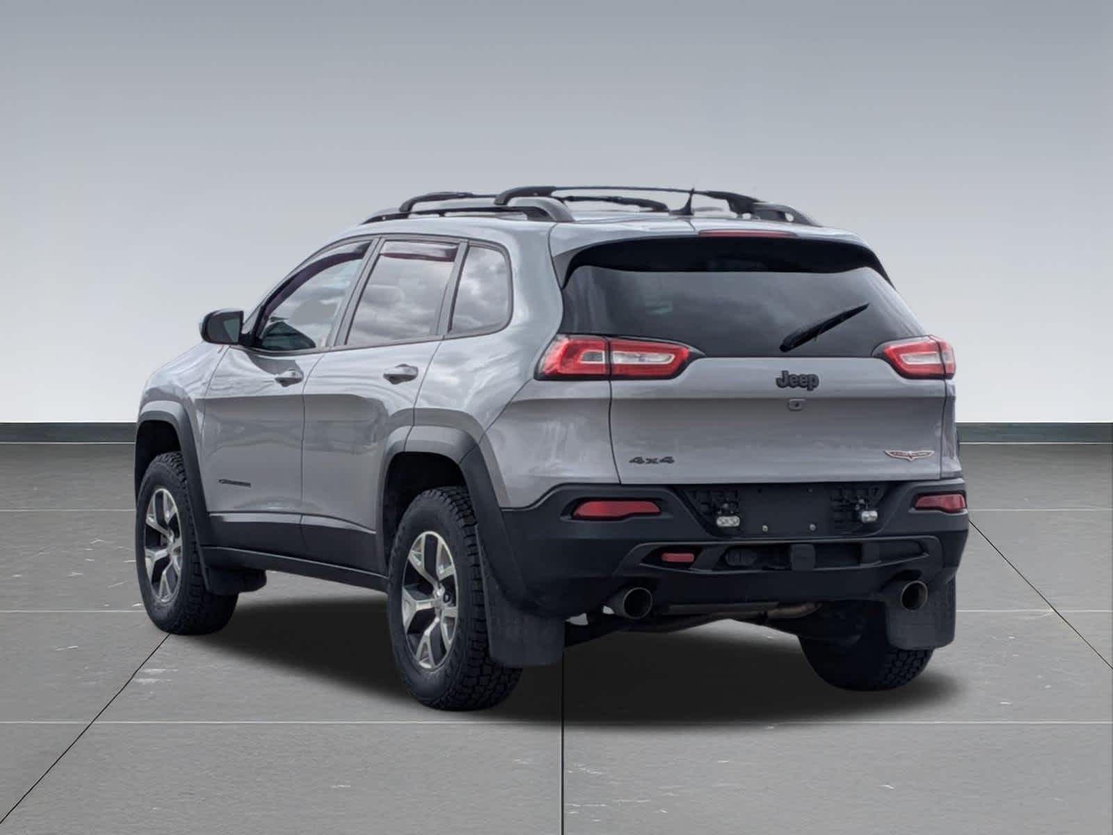 Thumbnail: 2015 Jeep Cherokee - 4