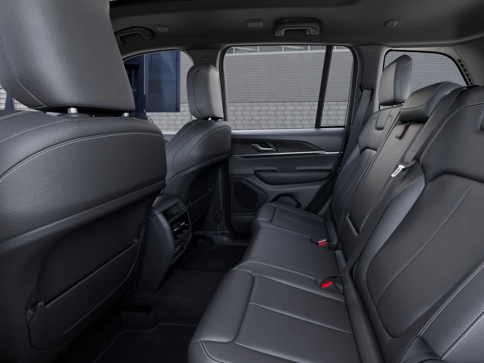 Thumbnail: 2025 Jeep Grand Cherokee - 23