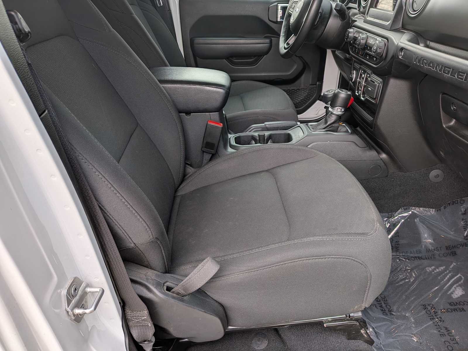 Thumbnail: 2022 Jeep Wrangler - 18