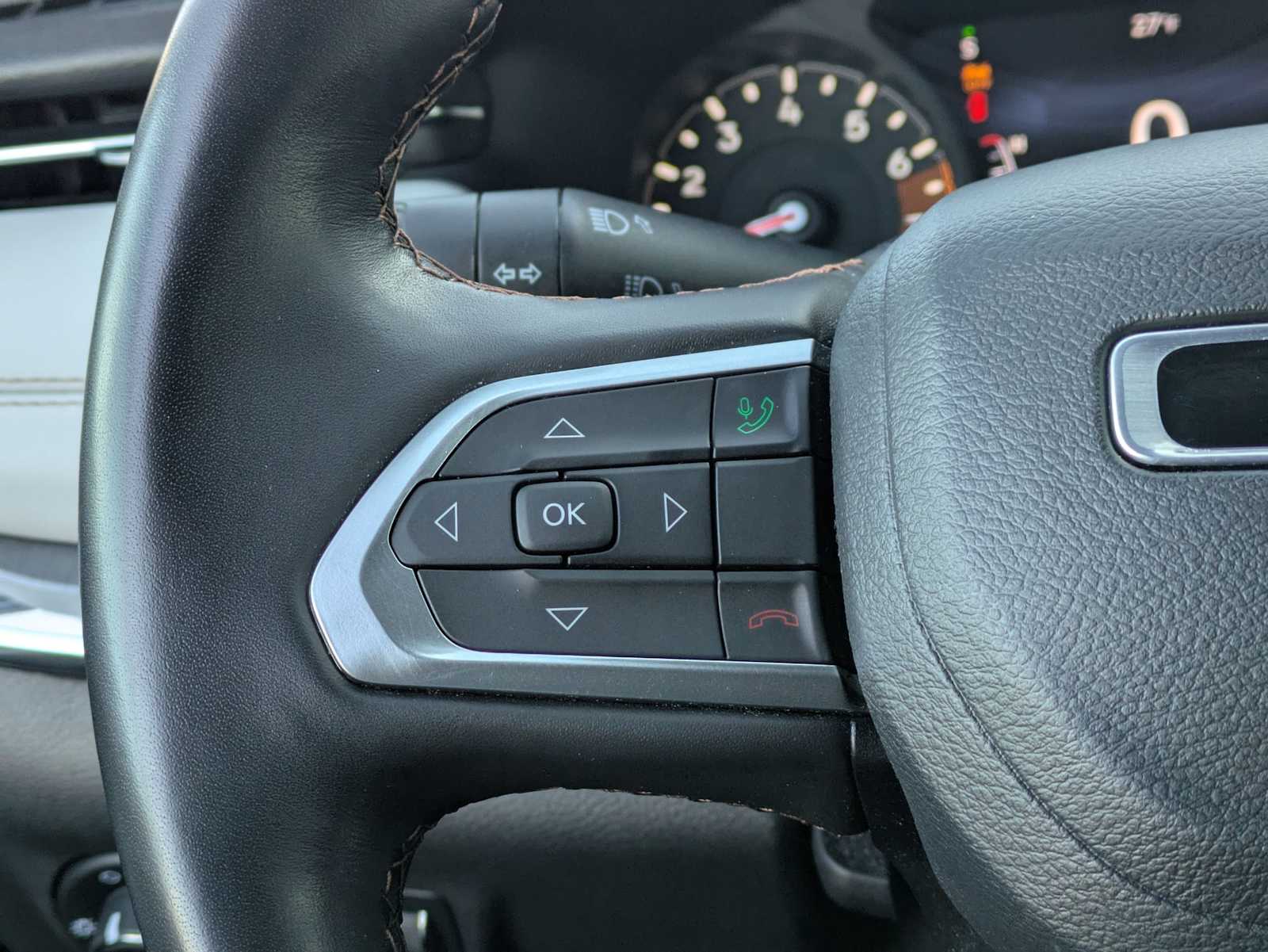 Thumbnail: 2022 Jeep Compass - 21