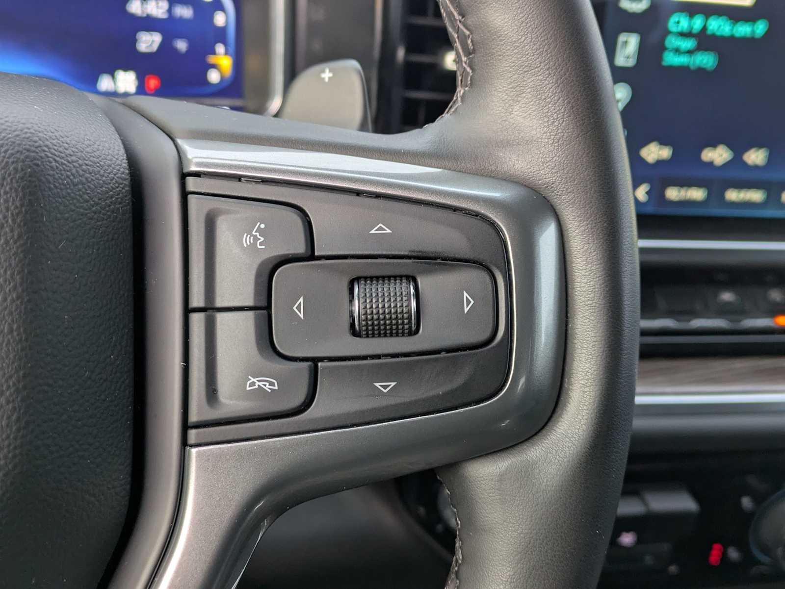 Thumbnail: 2023 Chevrolet Silverado 1500 - 22