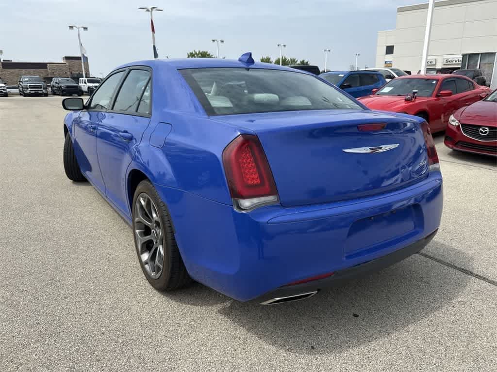Thumbnail: 2018 Chrysler 300 - 4