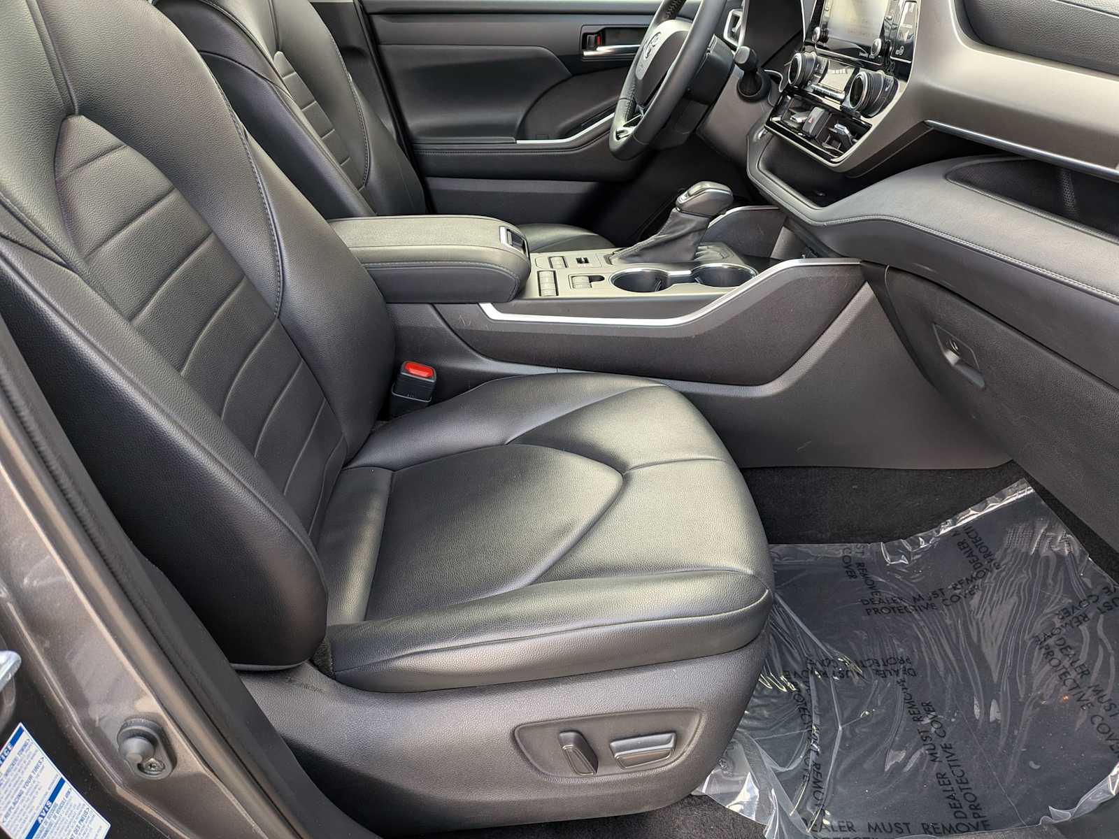 Thumbnail: 2021 Toyota Highlander - 20
