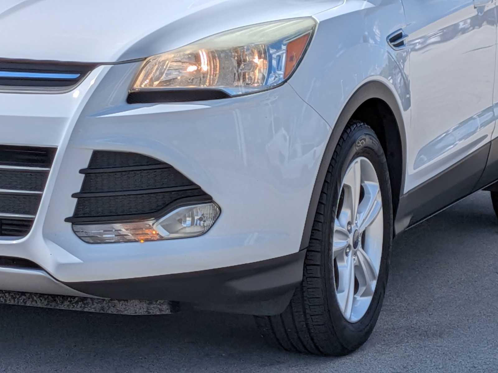 Thumbnail: 2015 Ford Escape - 11