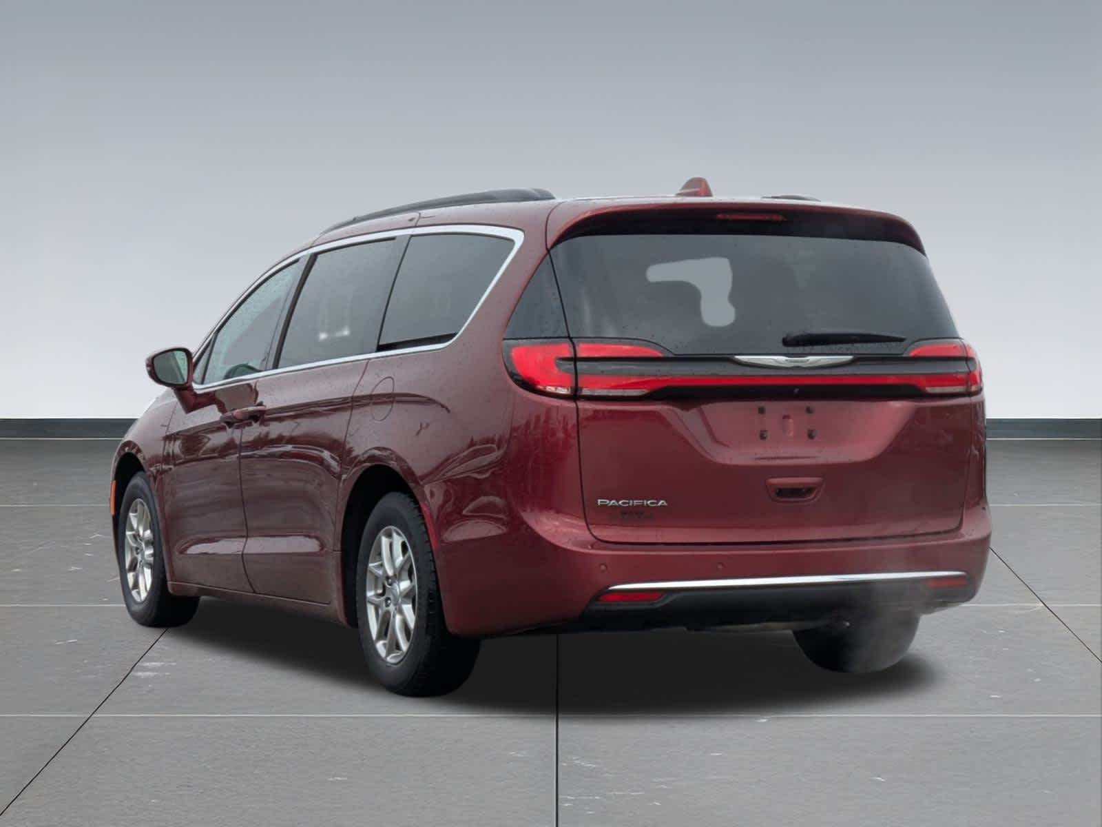 Thumbnail: 2021 Chrysler Pacifica - 4