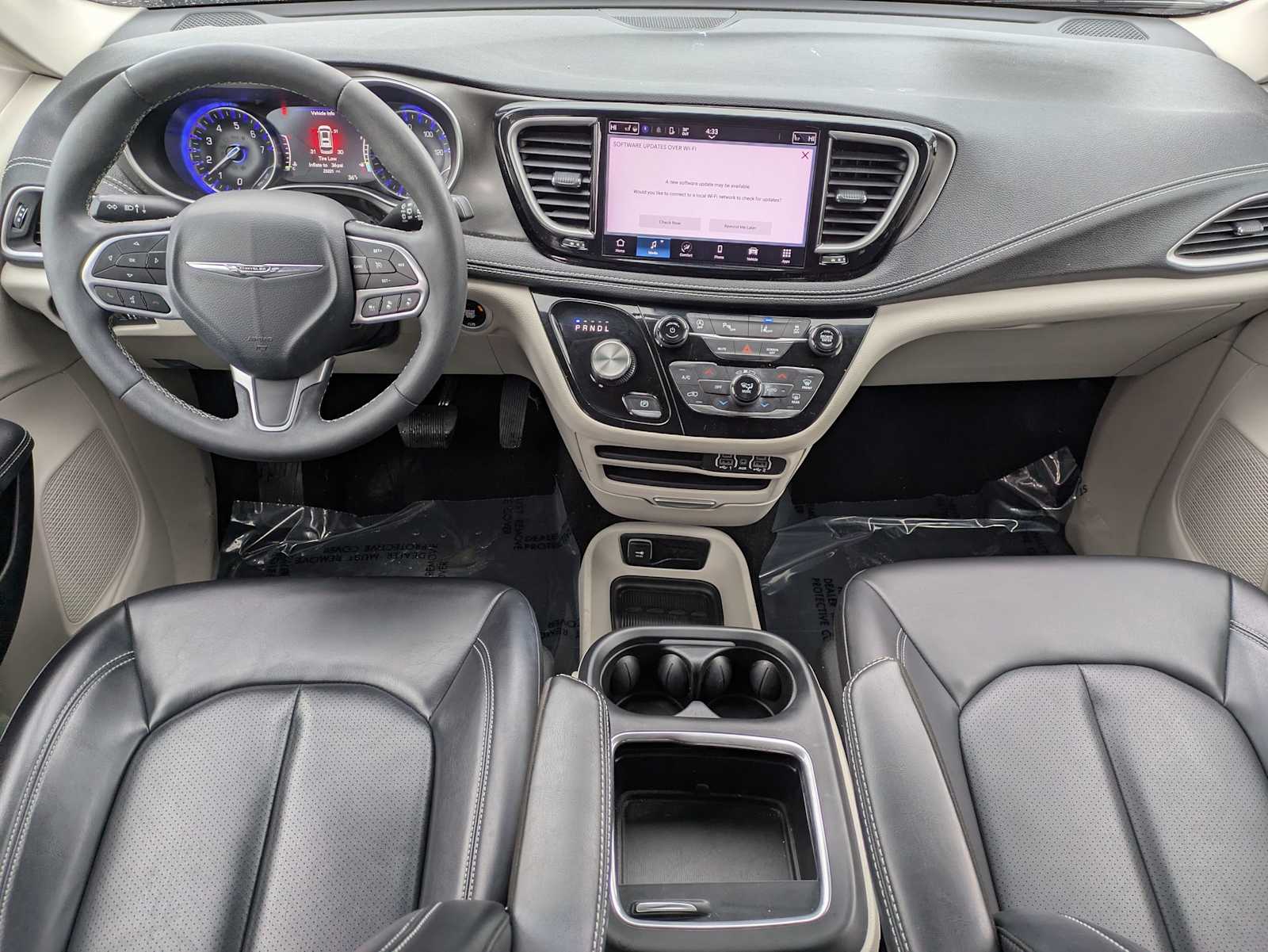 Thumbnail: 2023 Chrysler Pacifica - 14