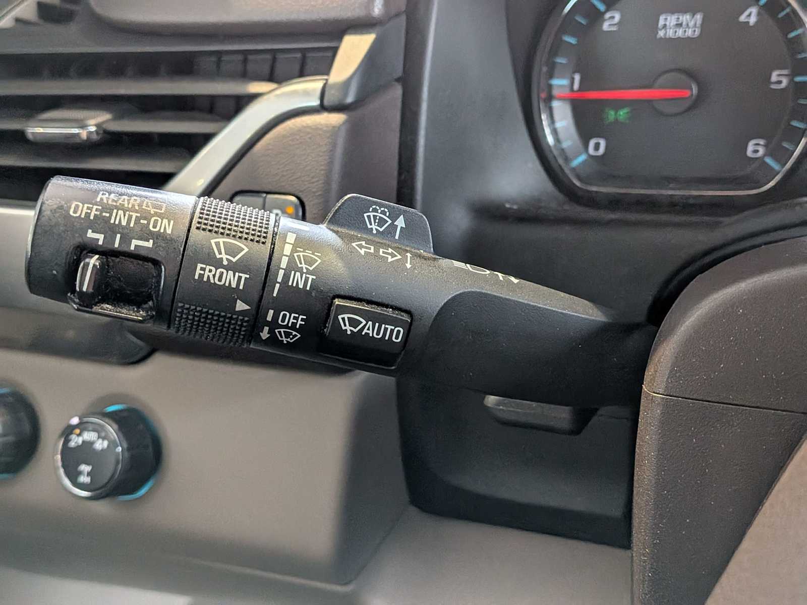 Thumbnail: 2018 Chevrolet Suburban - 25