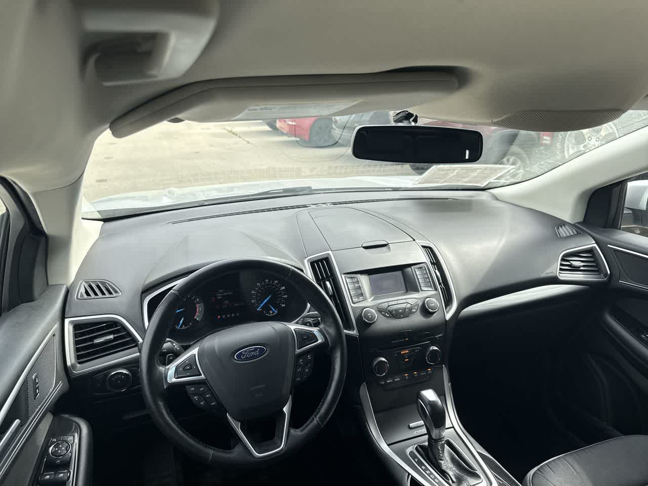 Thumbnail: 2015 Ford Edge - 16