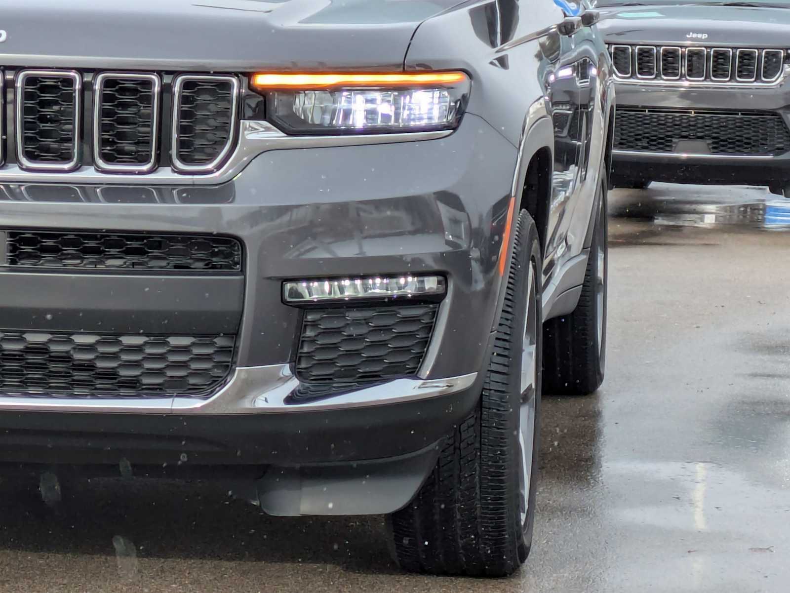 Thumbnail: 2025 Jeep Grand Cherokee L - 10