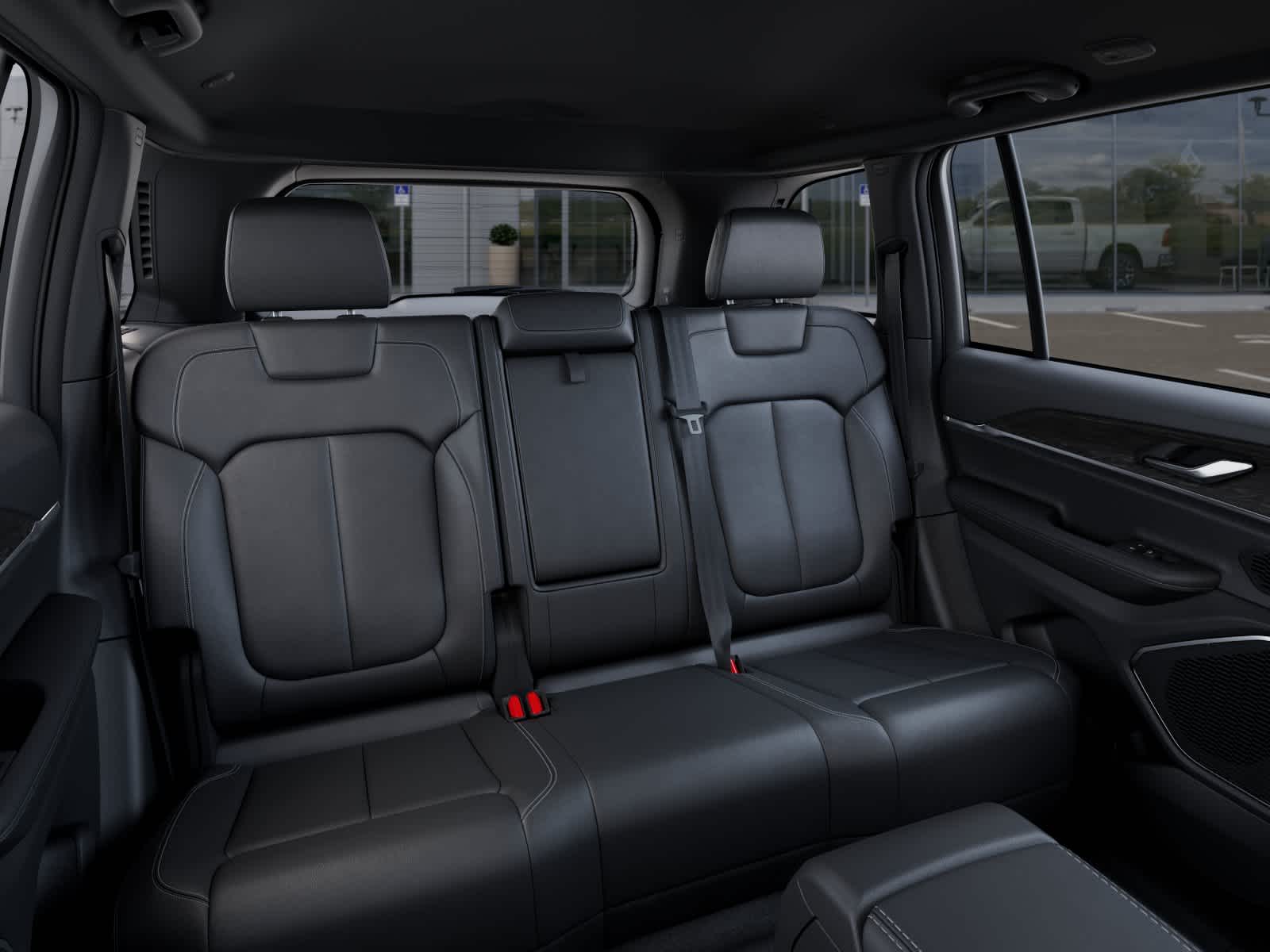 Thumbnail: 2026 Jeep Grand Cherokee - 14