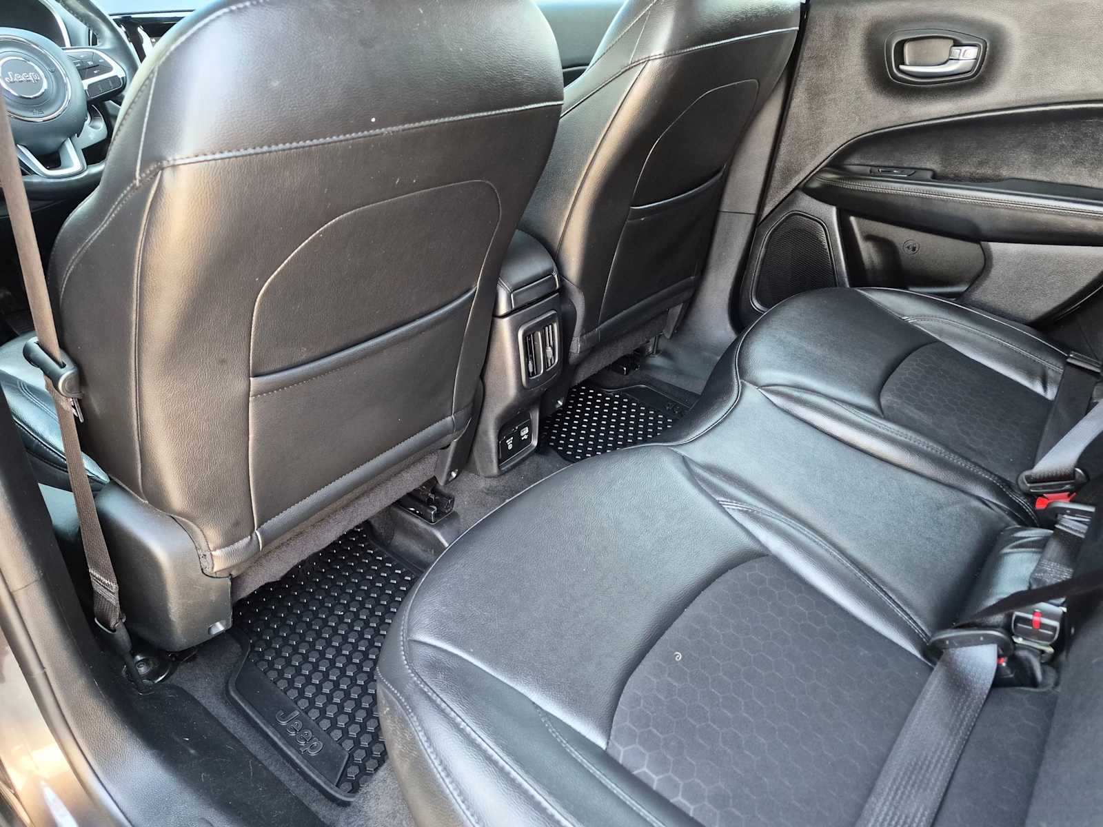 Thumbnail: 2019 Jeep Compass - 16