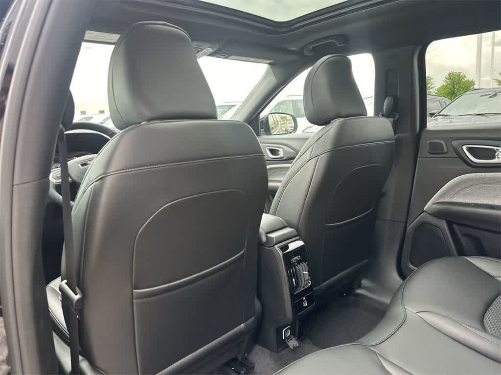 Thumbnail: 2024 Jeep Compass - 13