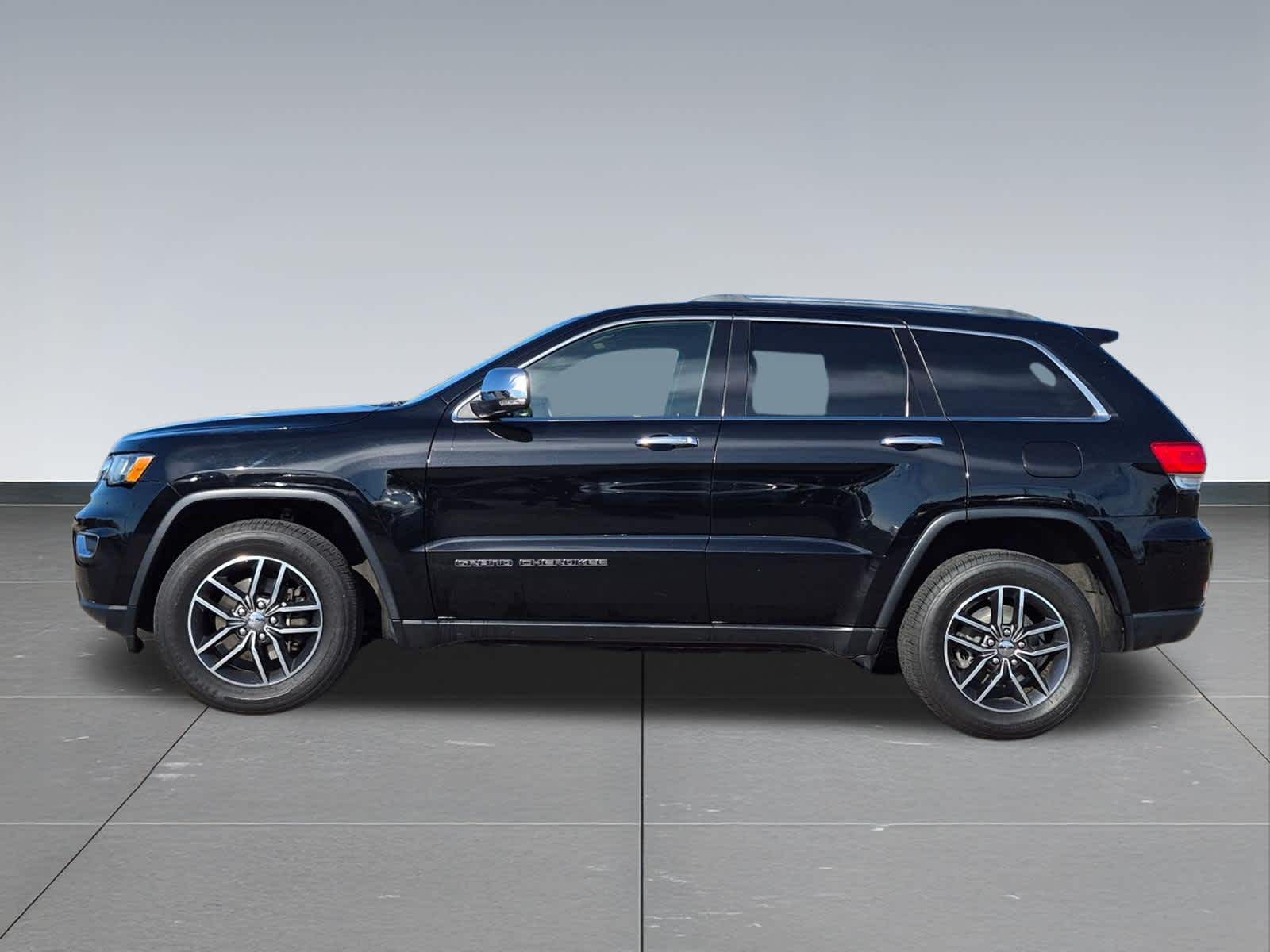 Thumbnail: 2018 Jeep Grand Cherokee - 4
