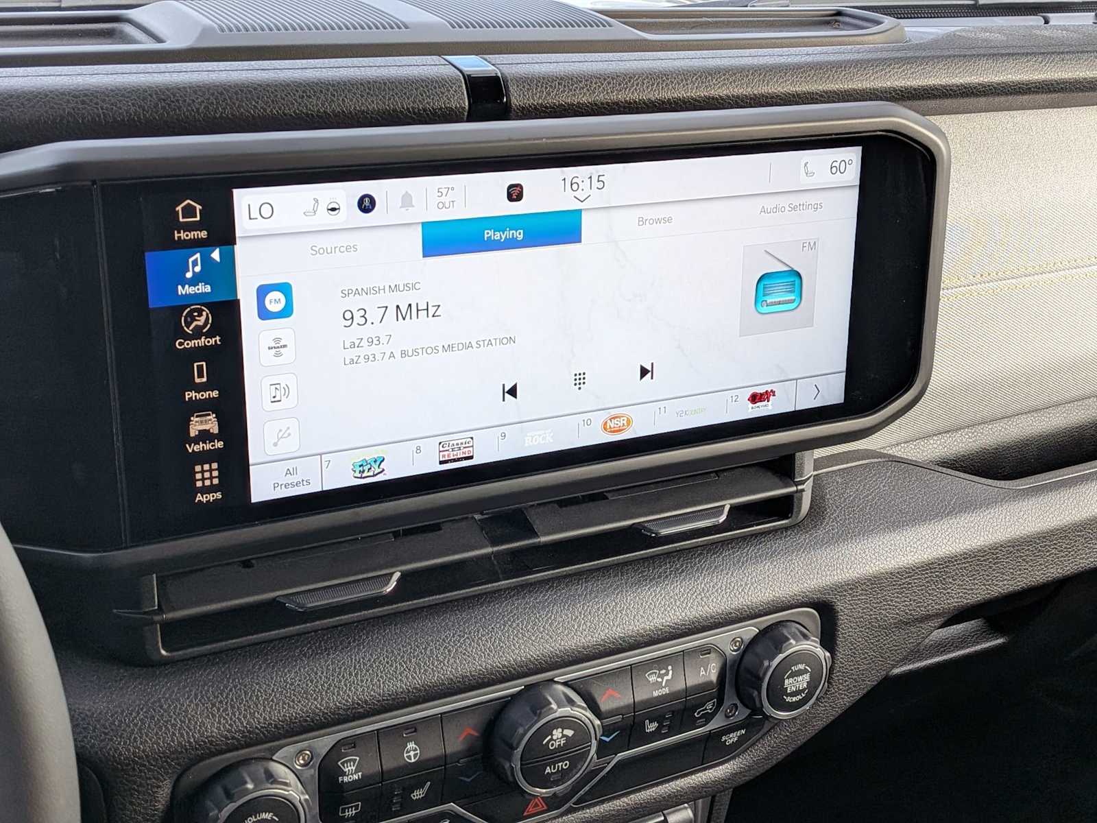 Thumbnail: 2025 Jeep Wrangler - 26