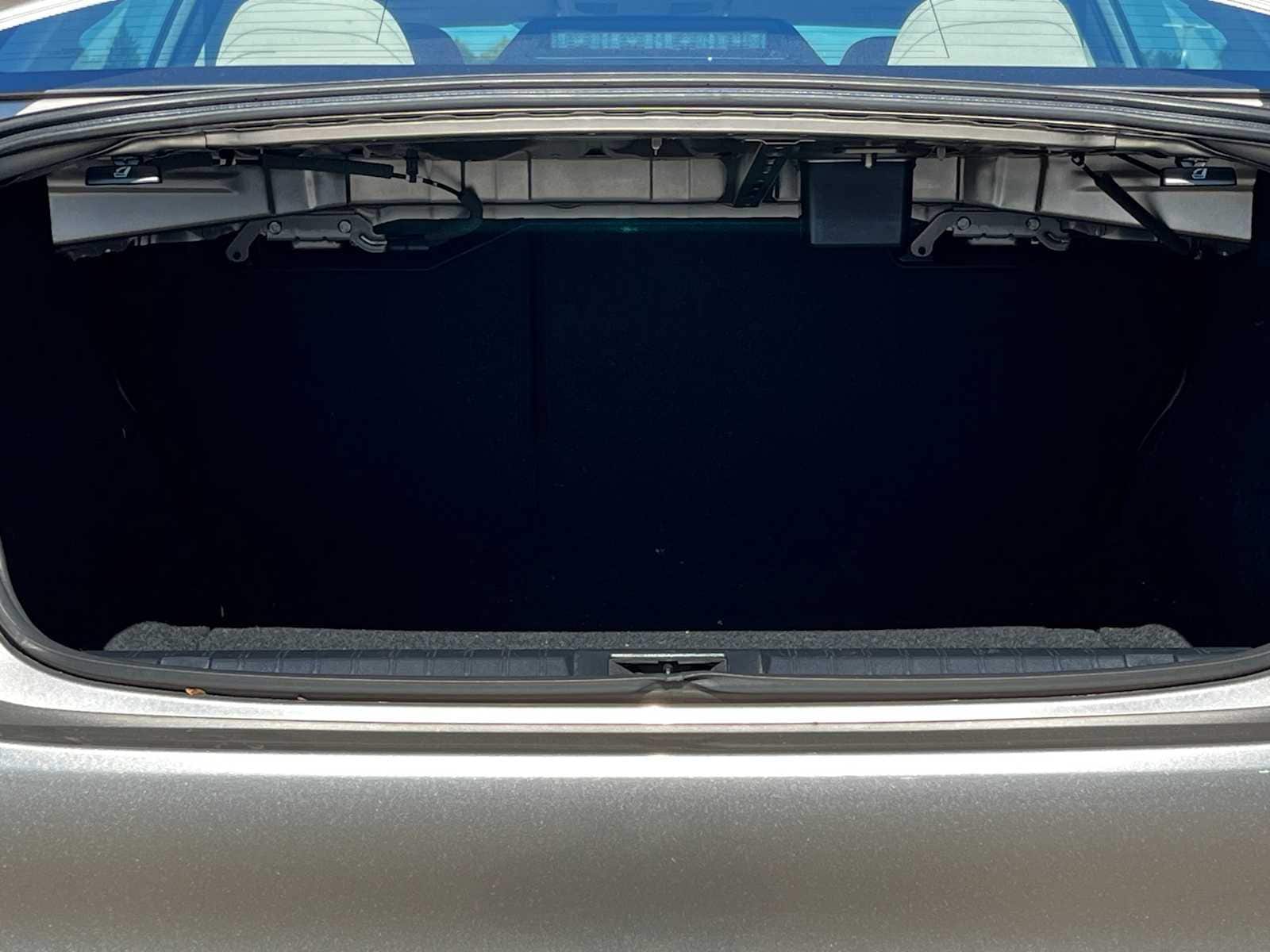 Thumbnail: 2015 Subaru Legacy - 29